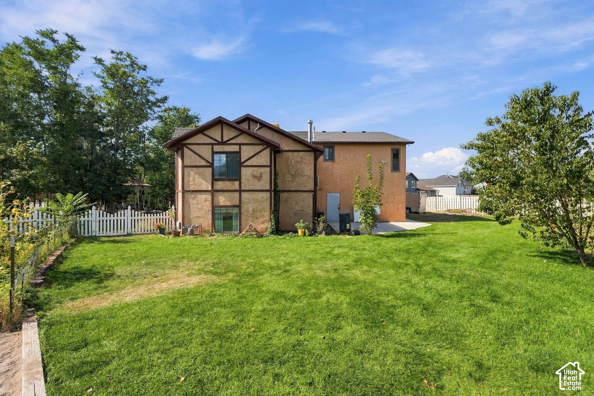 main property photo 48