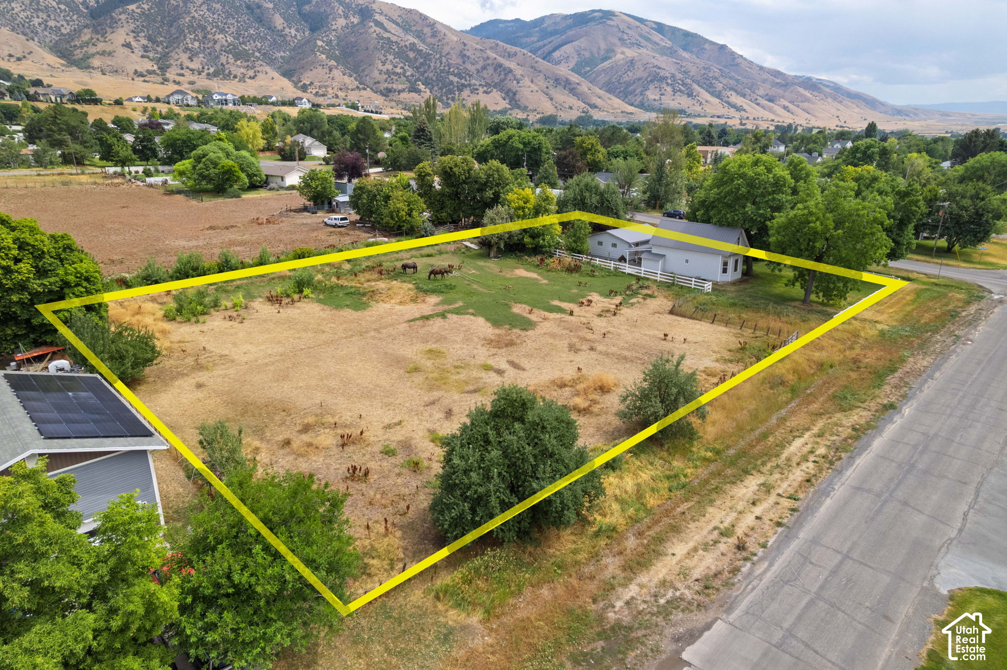 main property photo 18