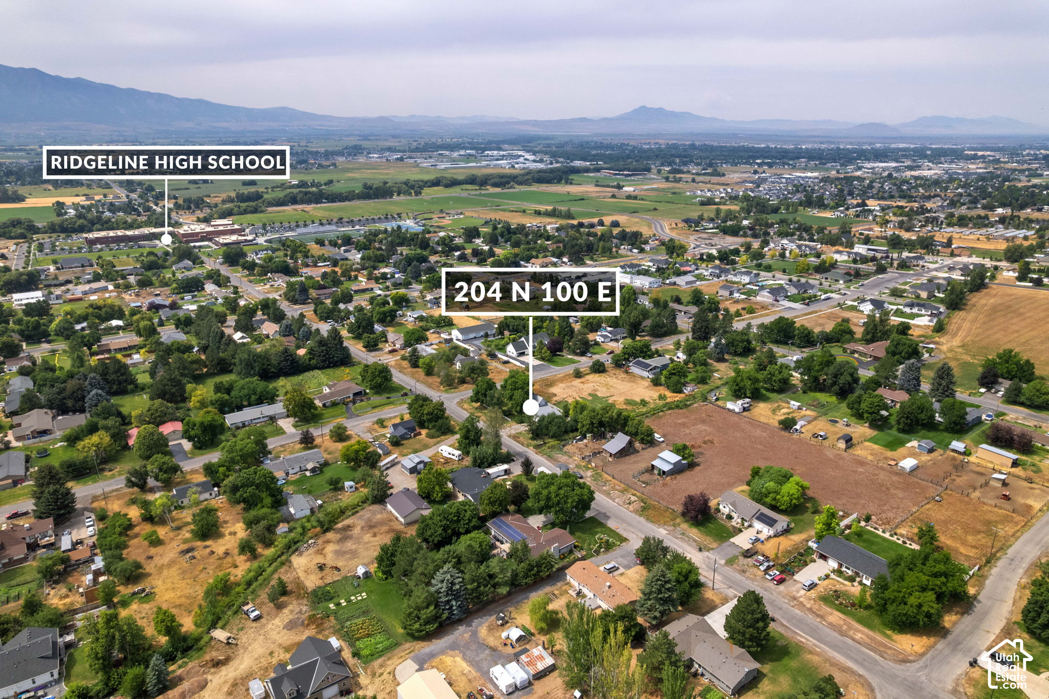 main property photo 30