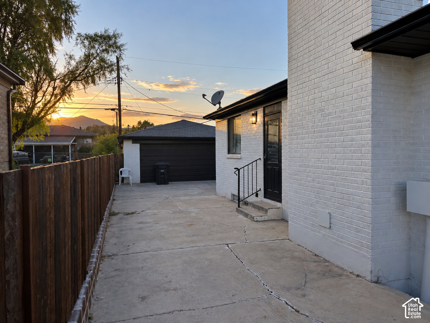 main property photo 20