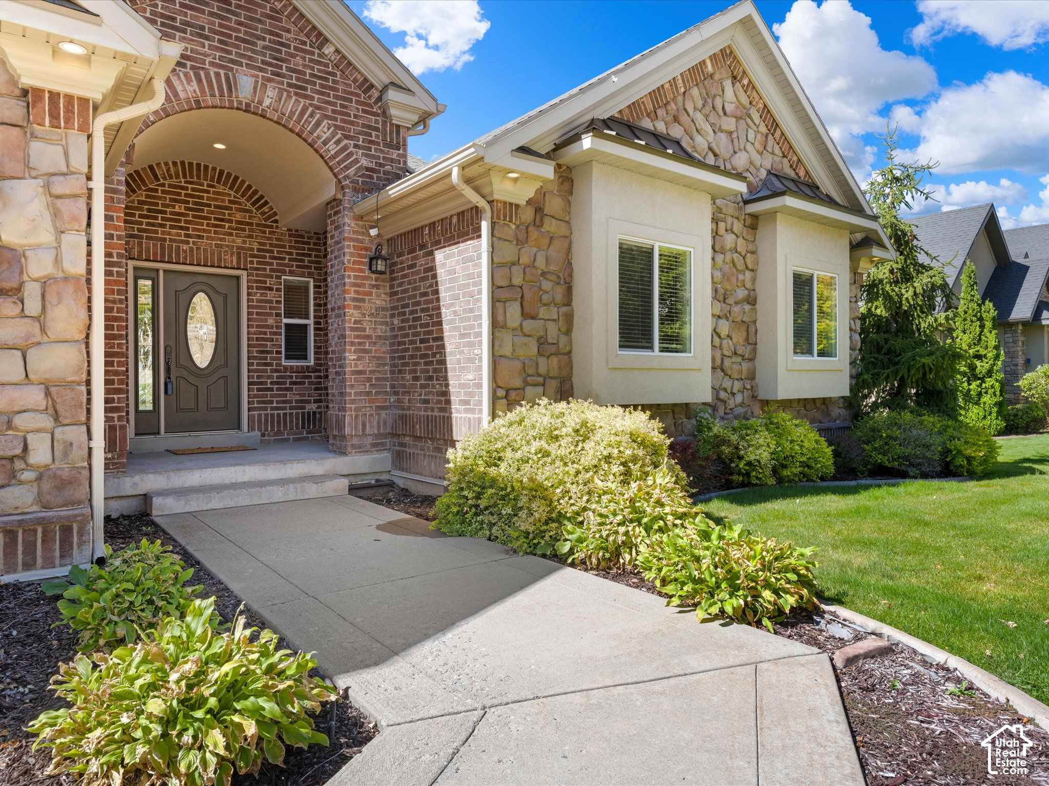 main property photo 16