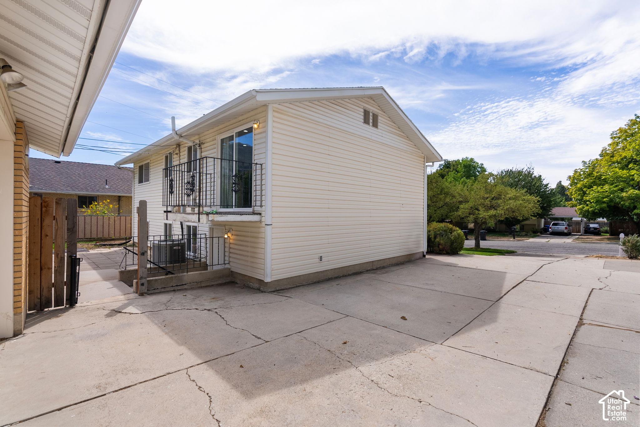 main property photo 29