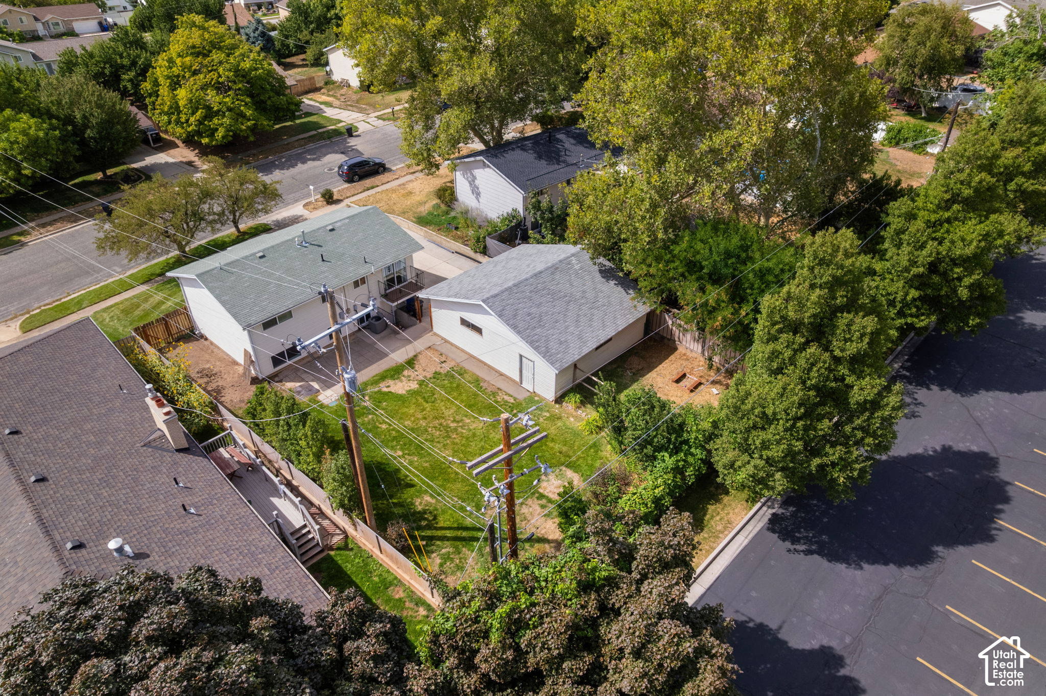 main property photo 33