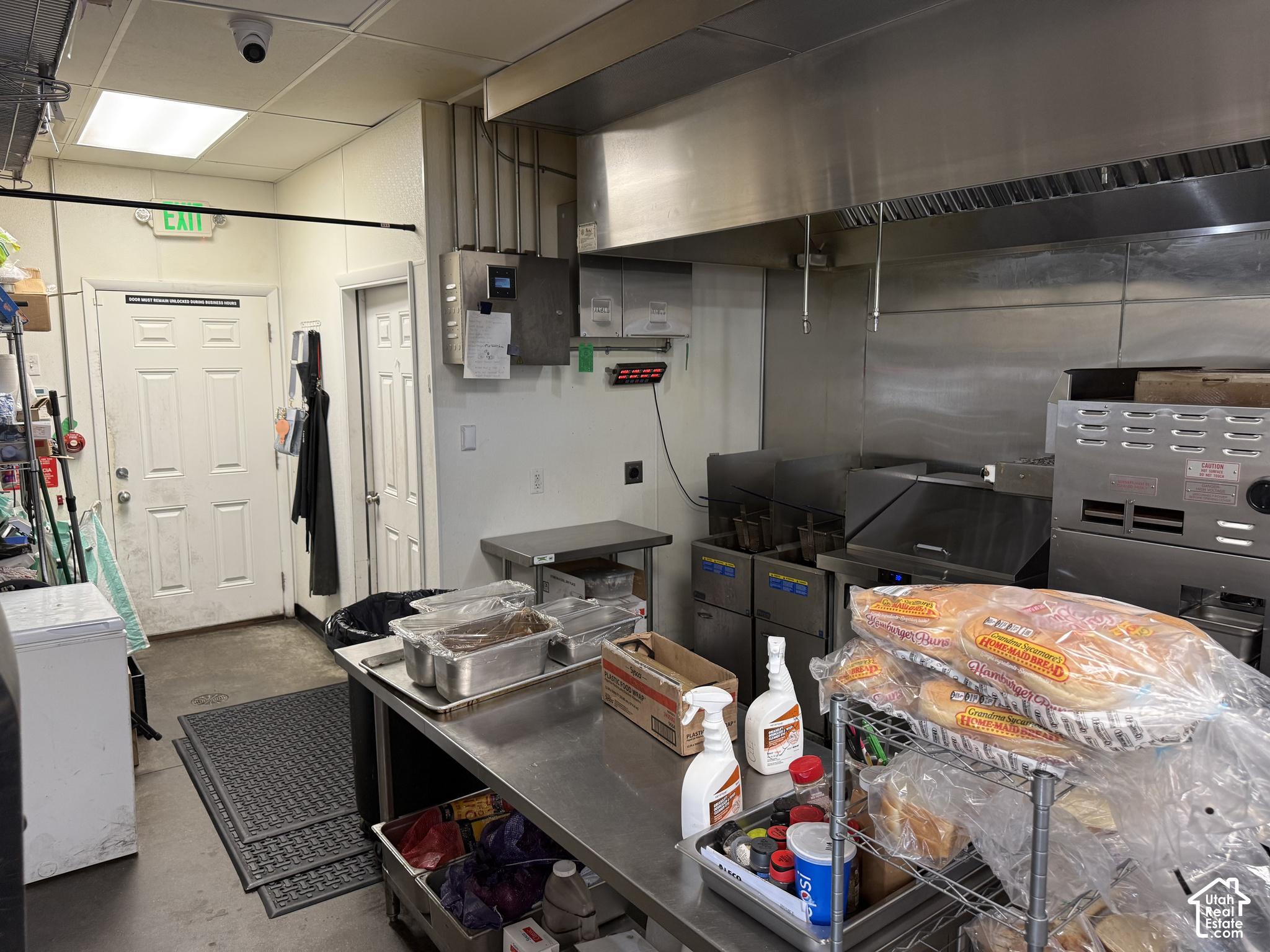 main property photo 6