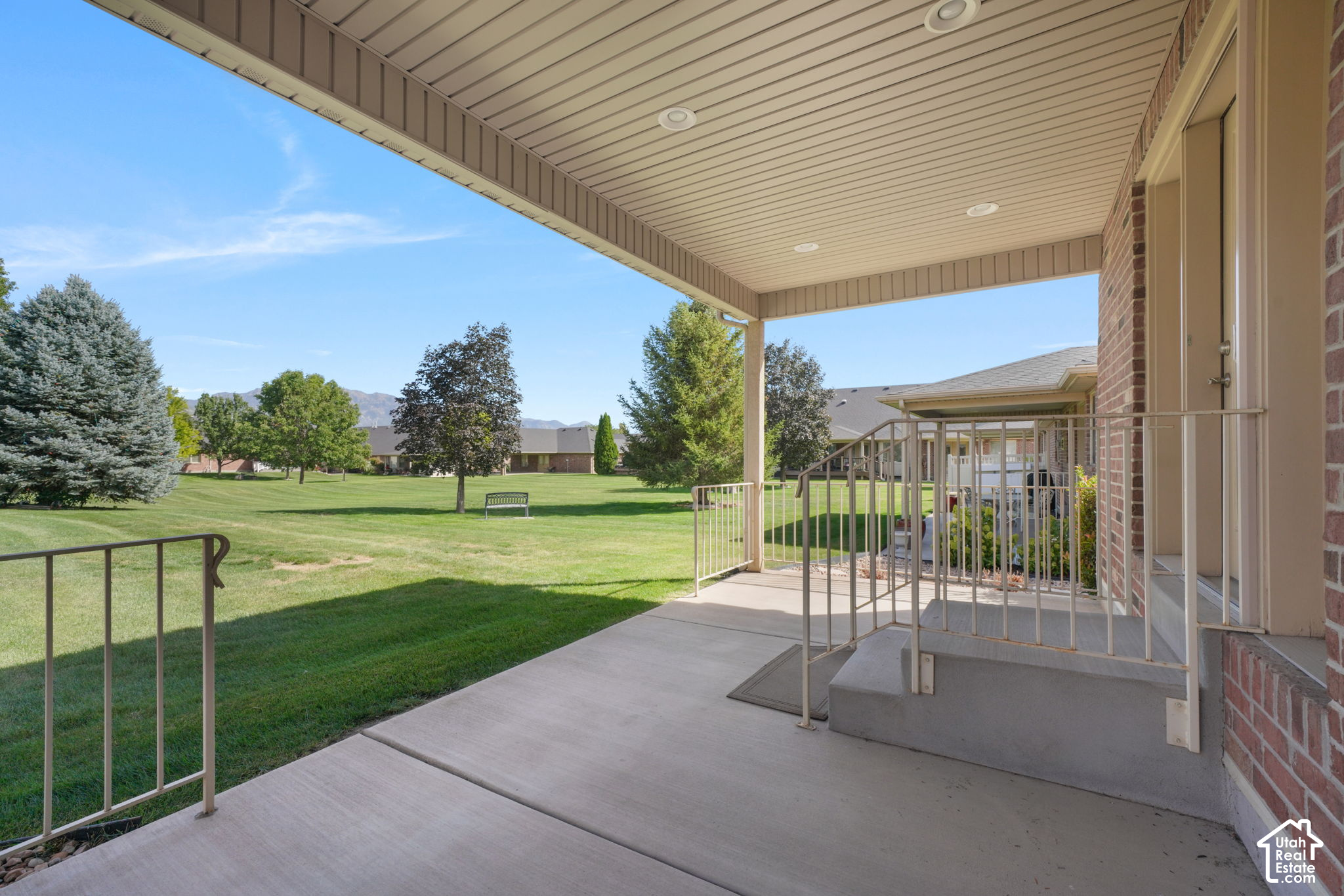 main property photo 27
