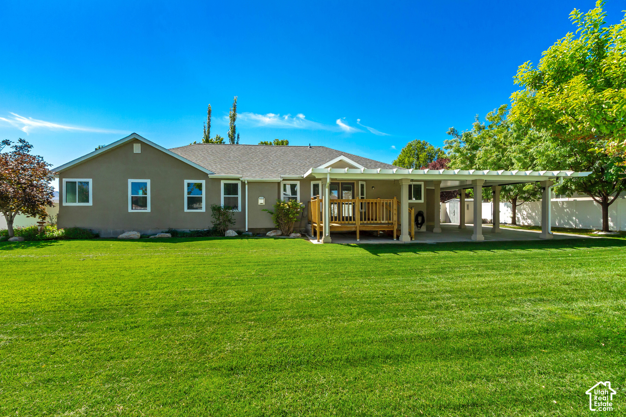 main property photo 3