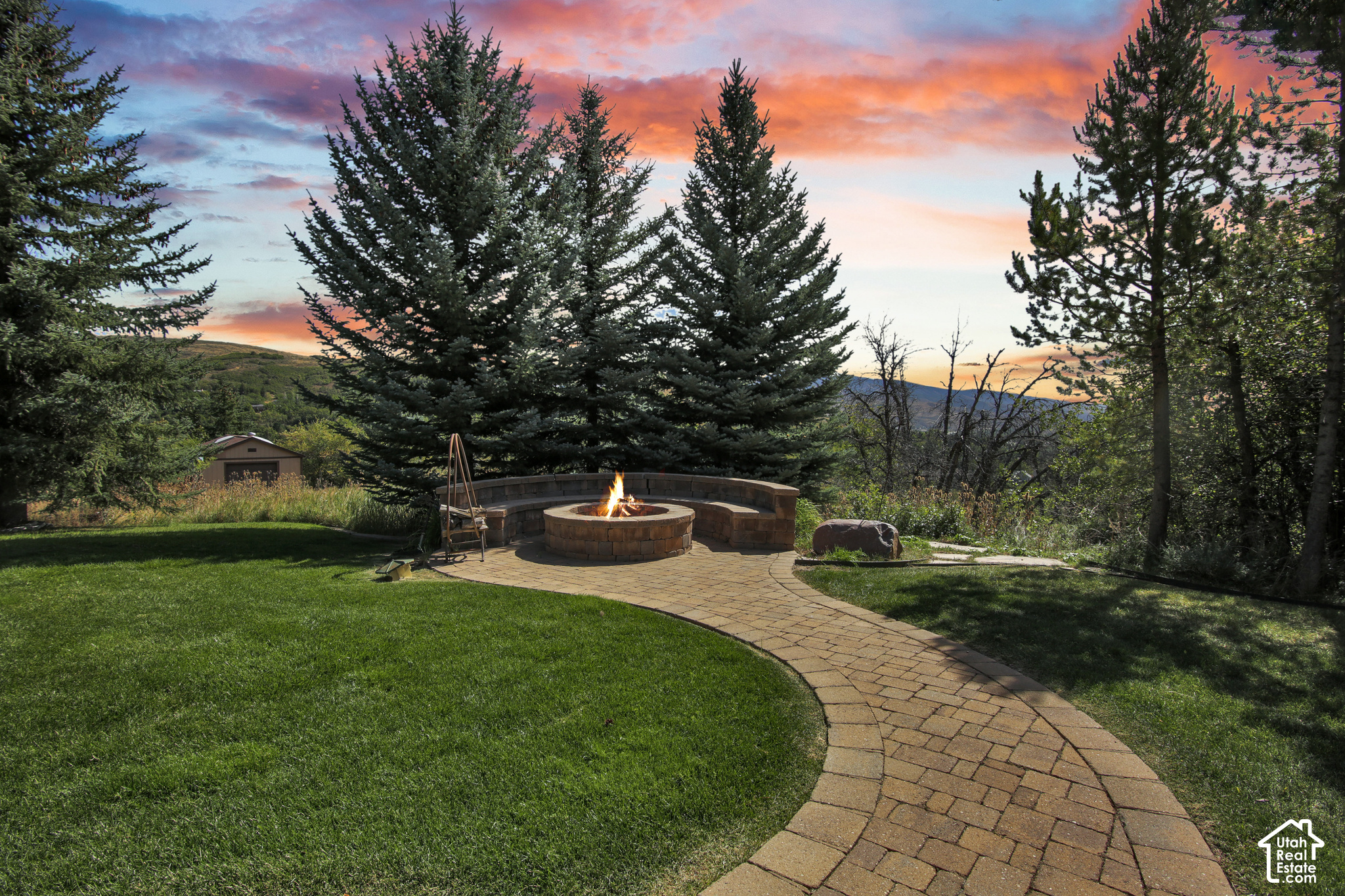 main property photo 40