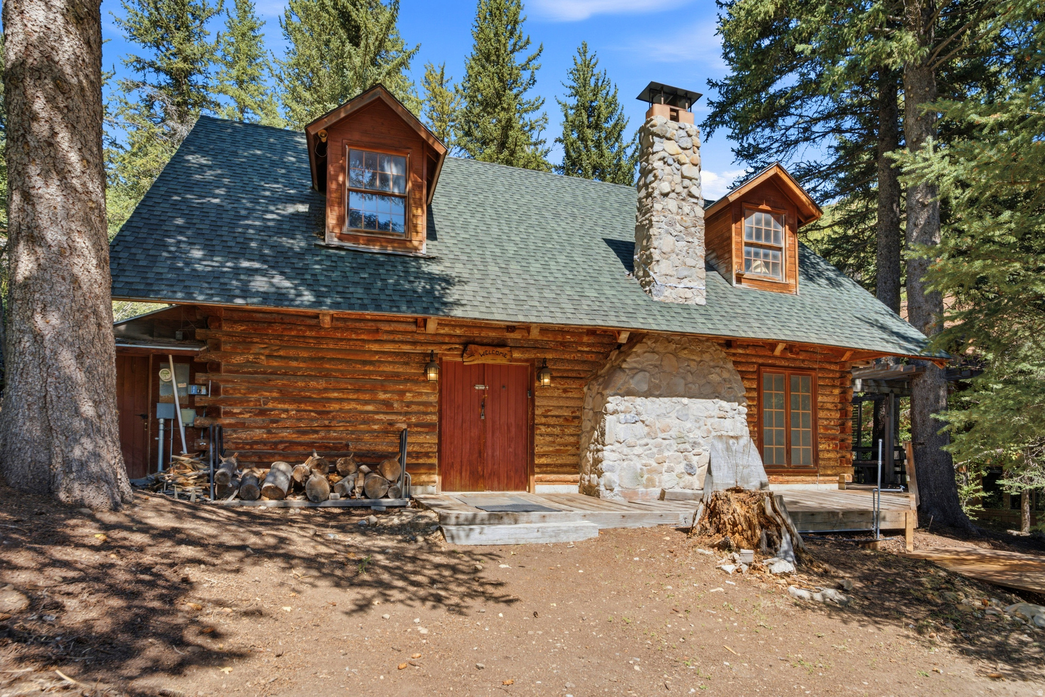 main property photo 0