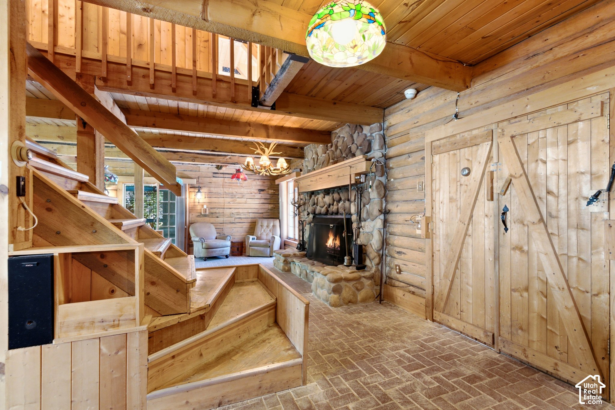 main property photo 13