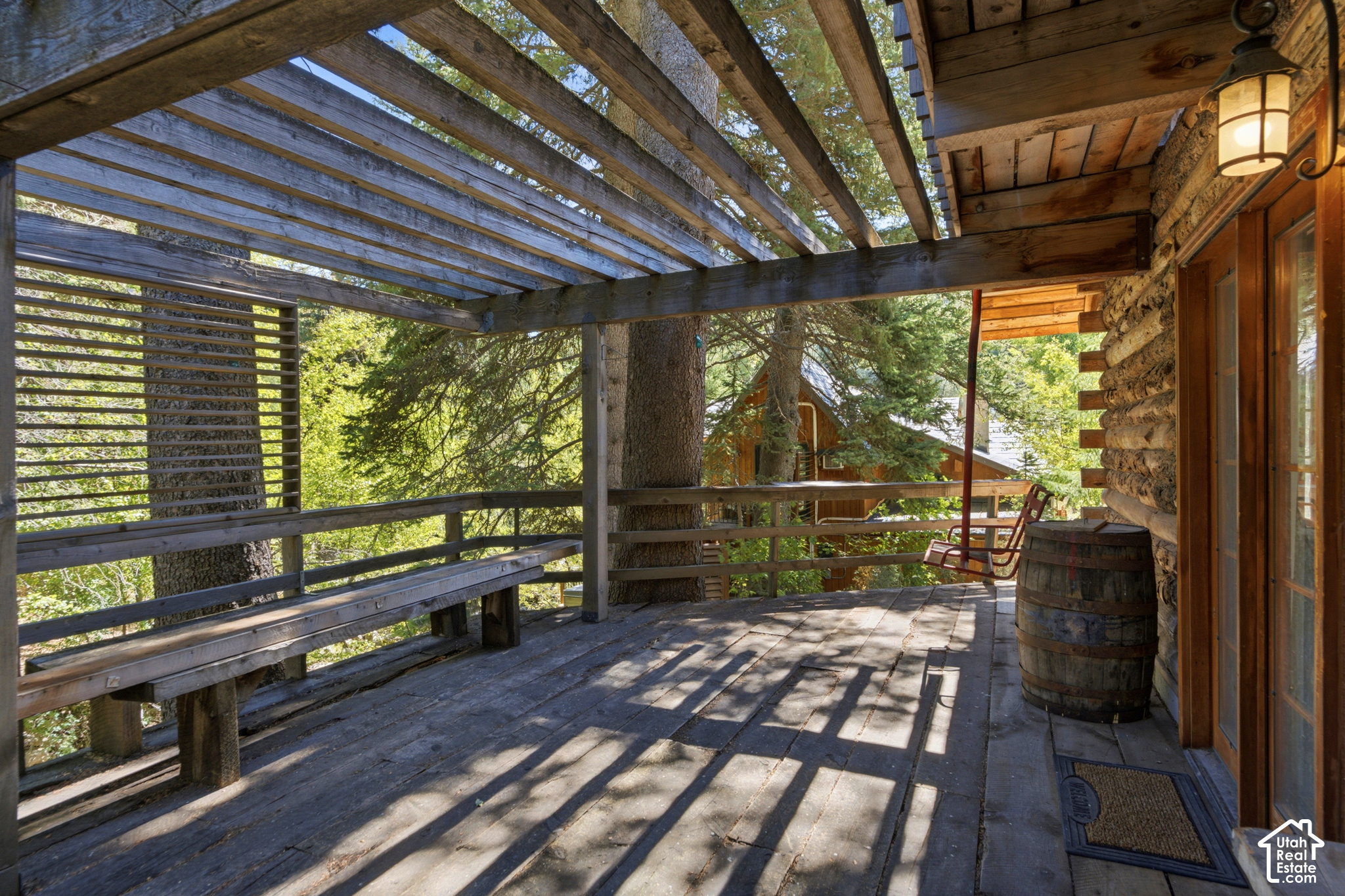 main property photo 28