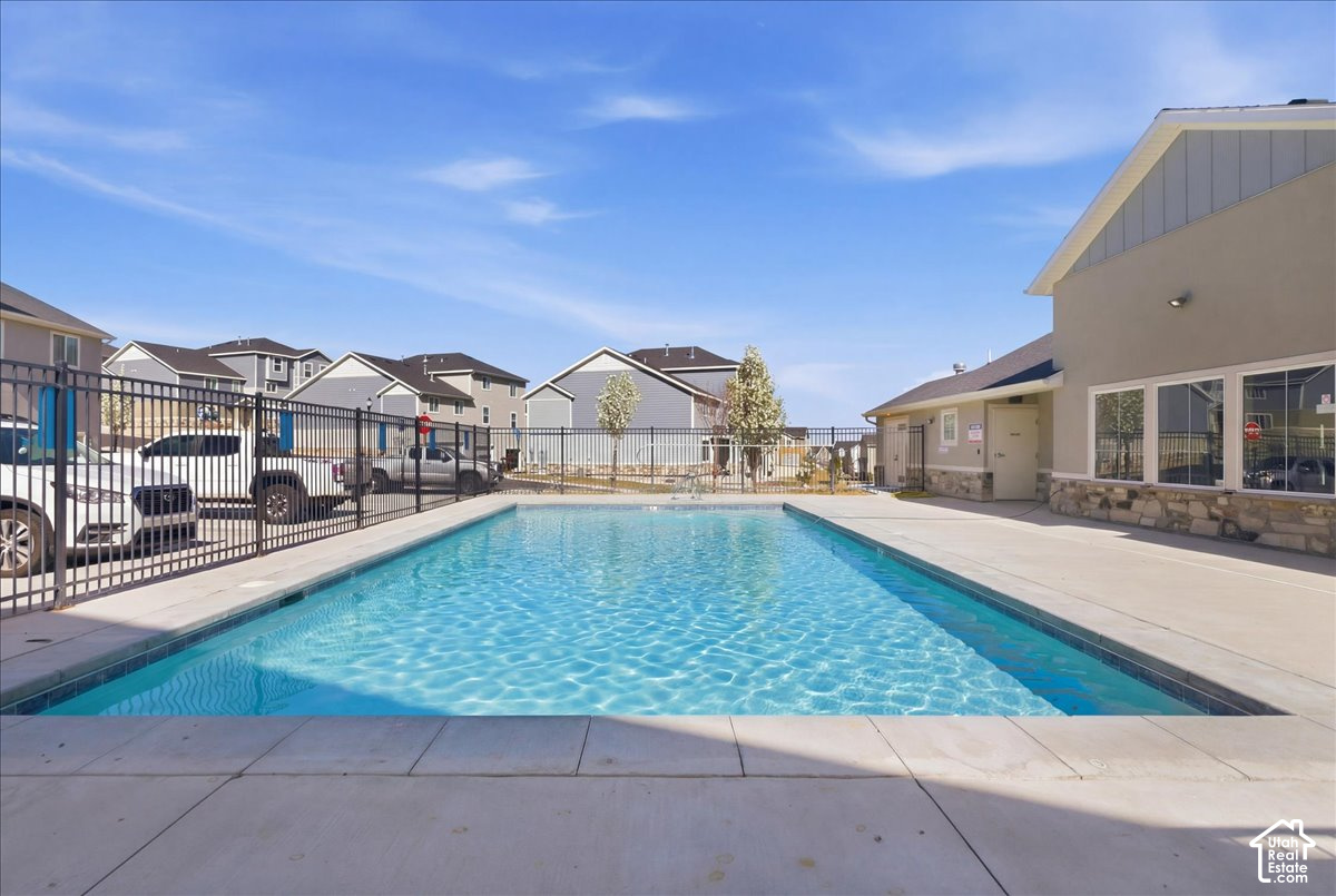 main property photo 14
