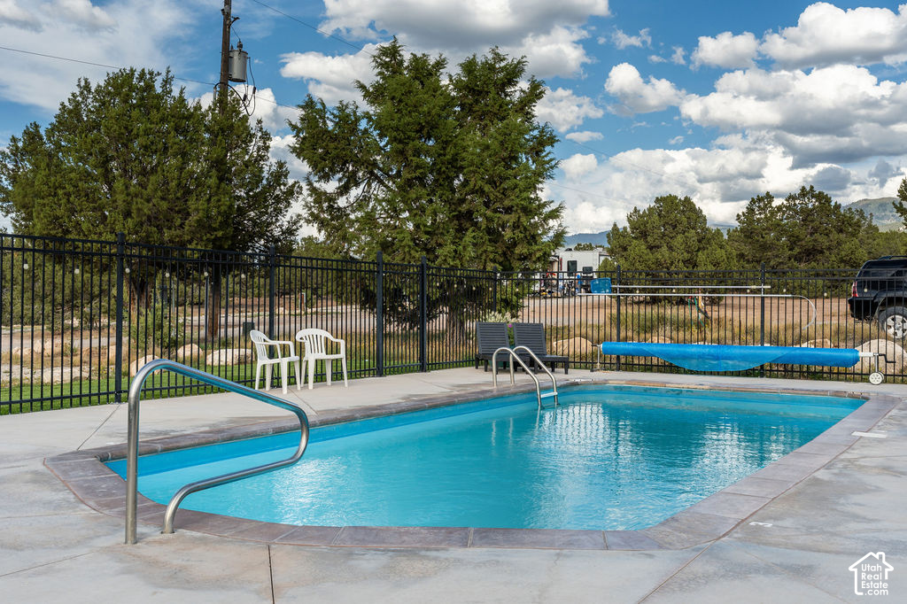 main property photo 33