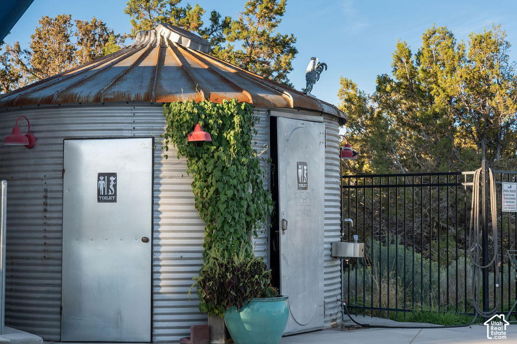 main property photo 36