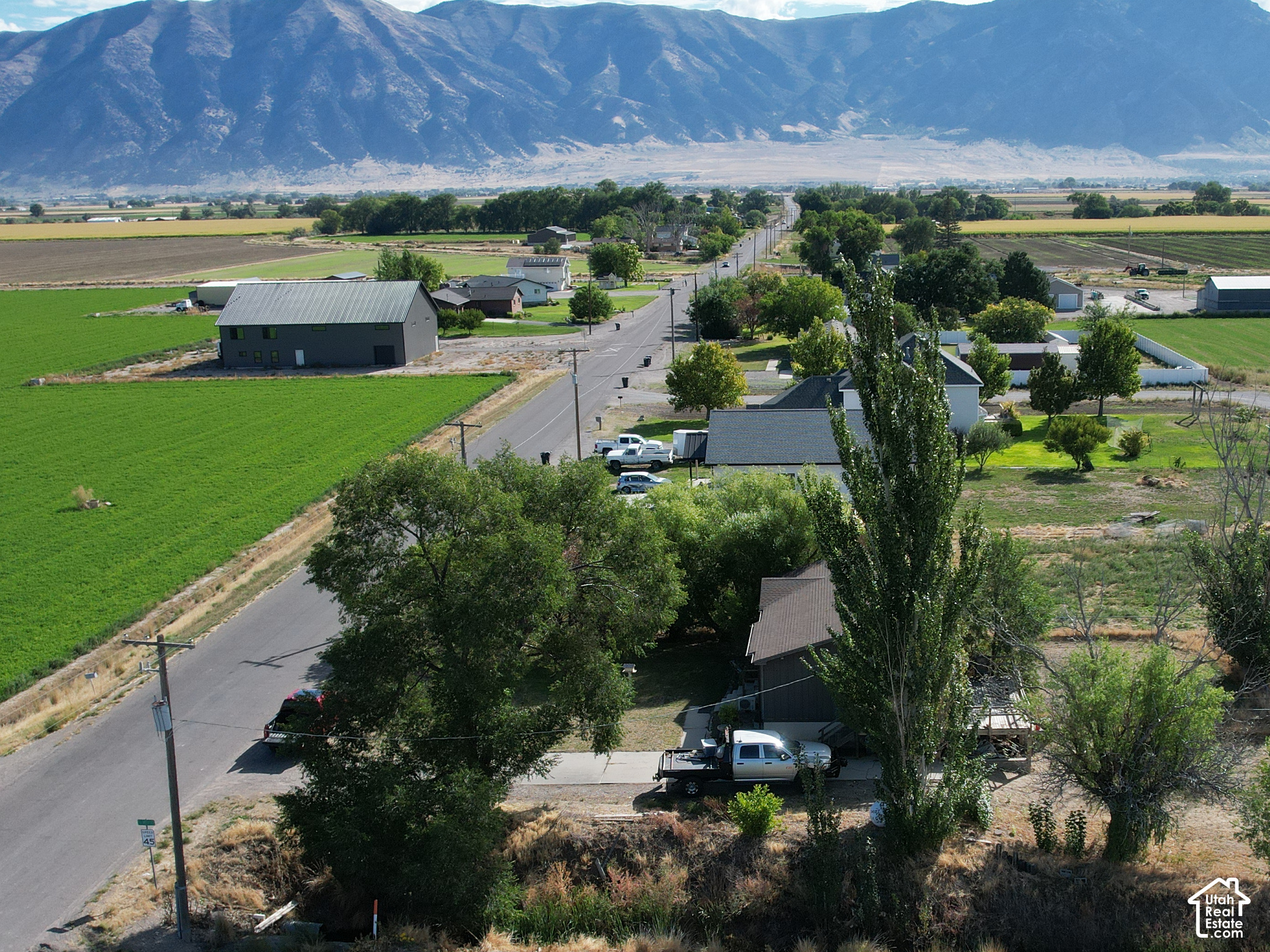 main property photo 8
