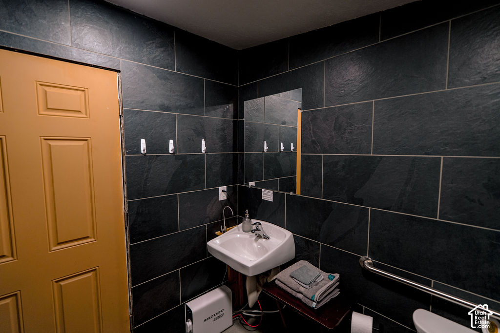 main property photo 73