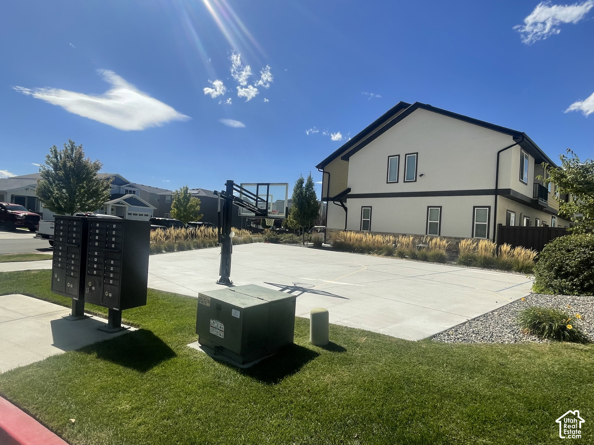 main property photo 35