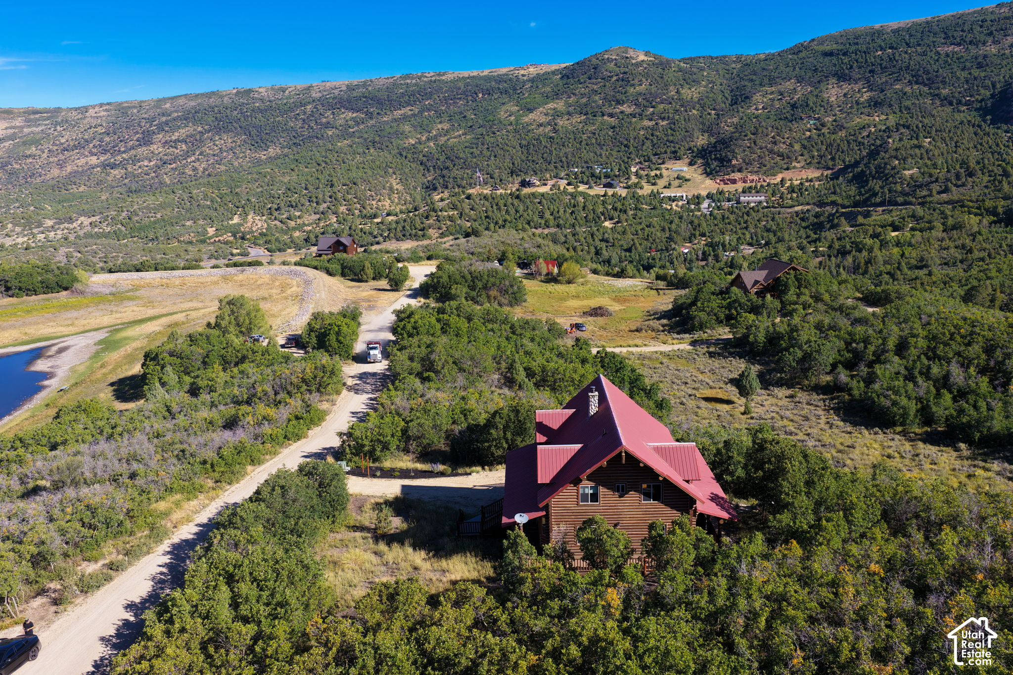 main property photo 34