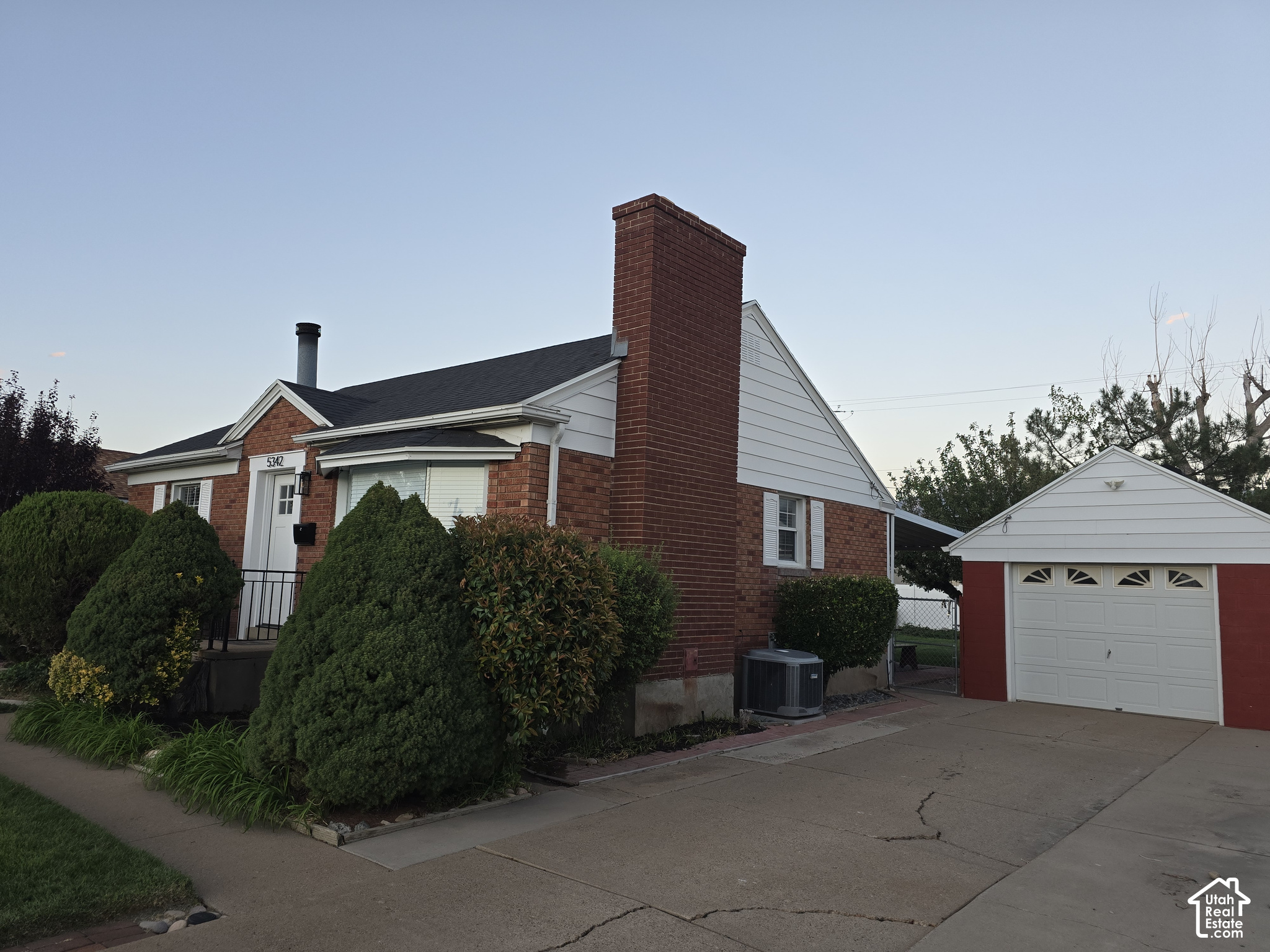 main property photo 26