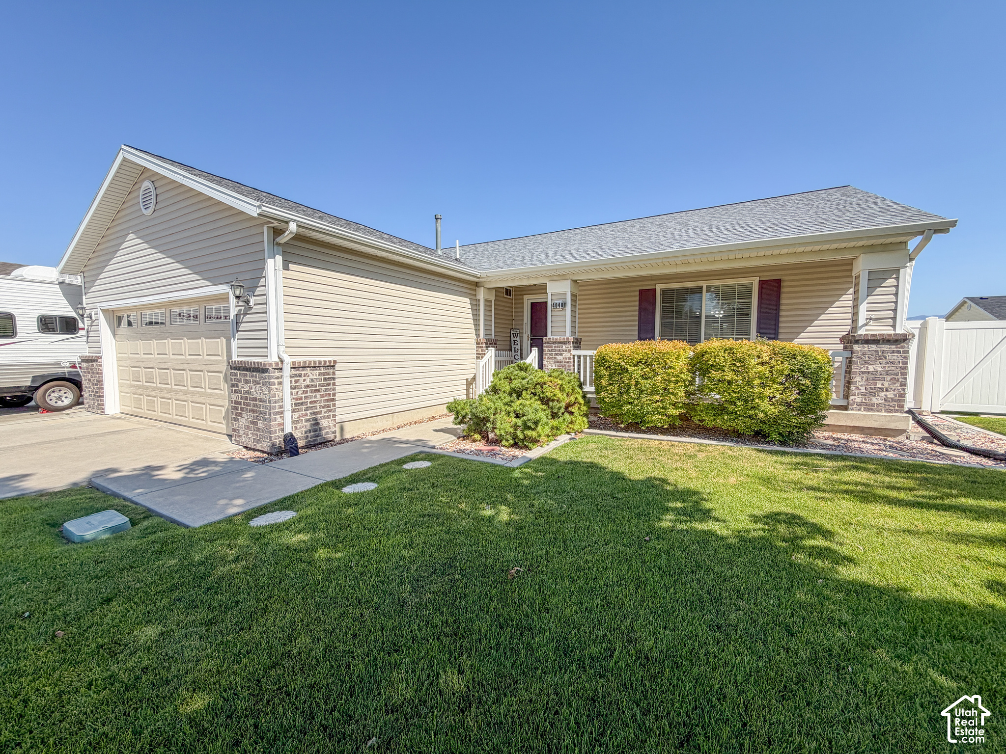 main property photo 20
