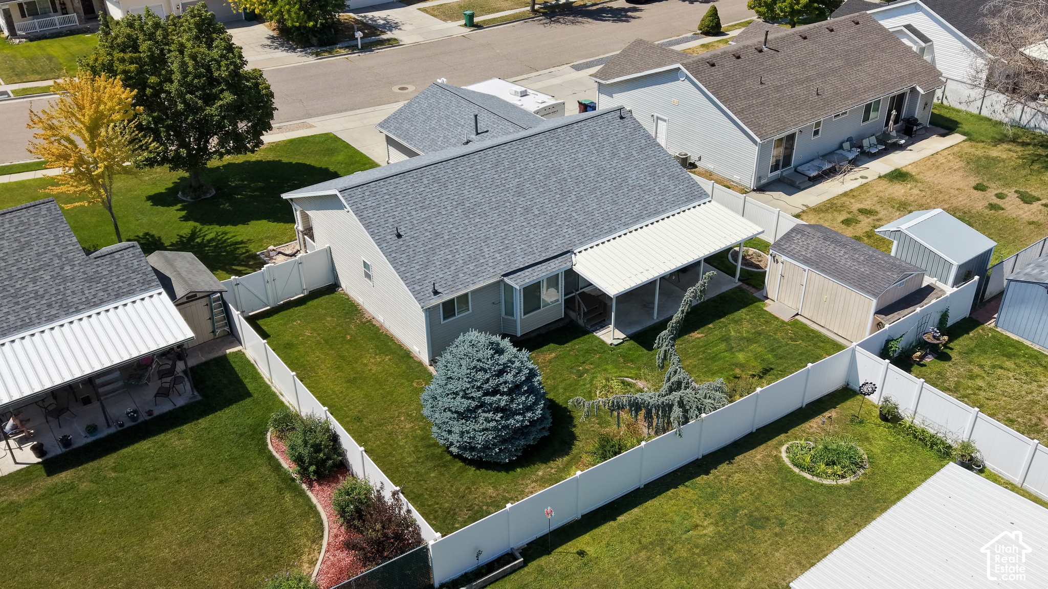 main property photo 26