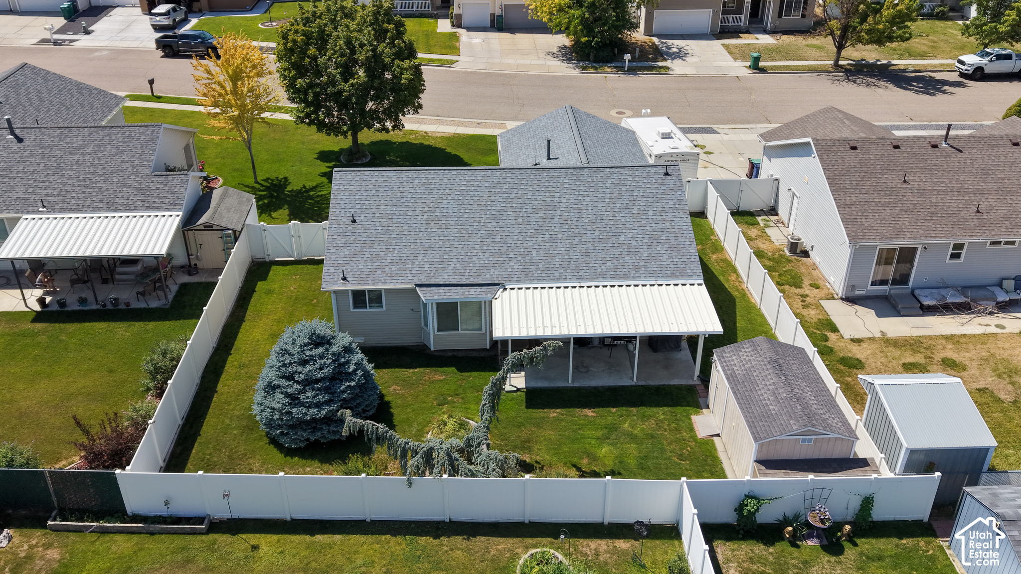 main property photo 27
