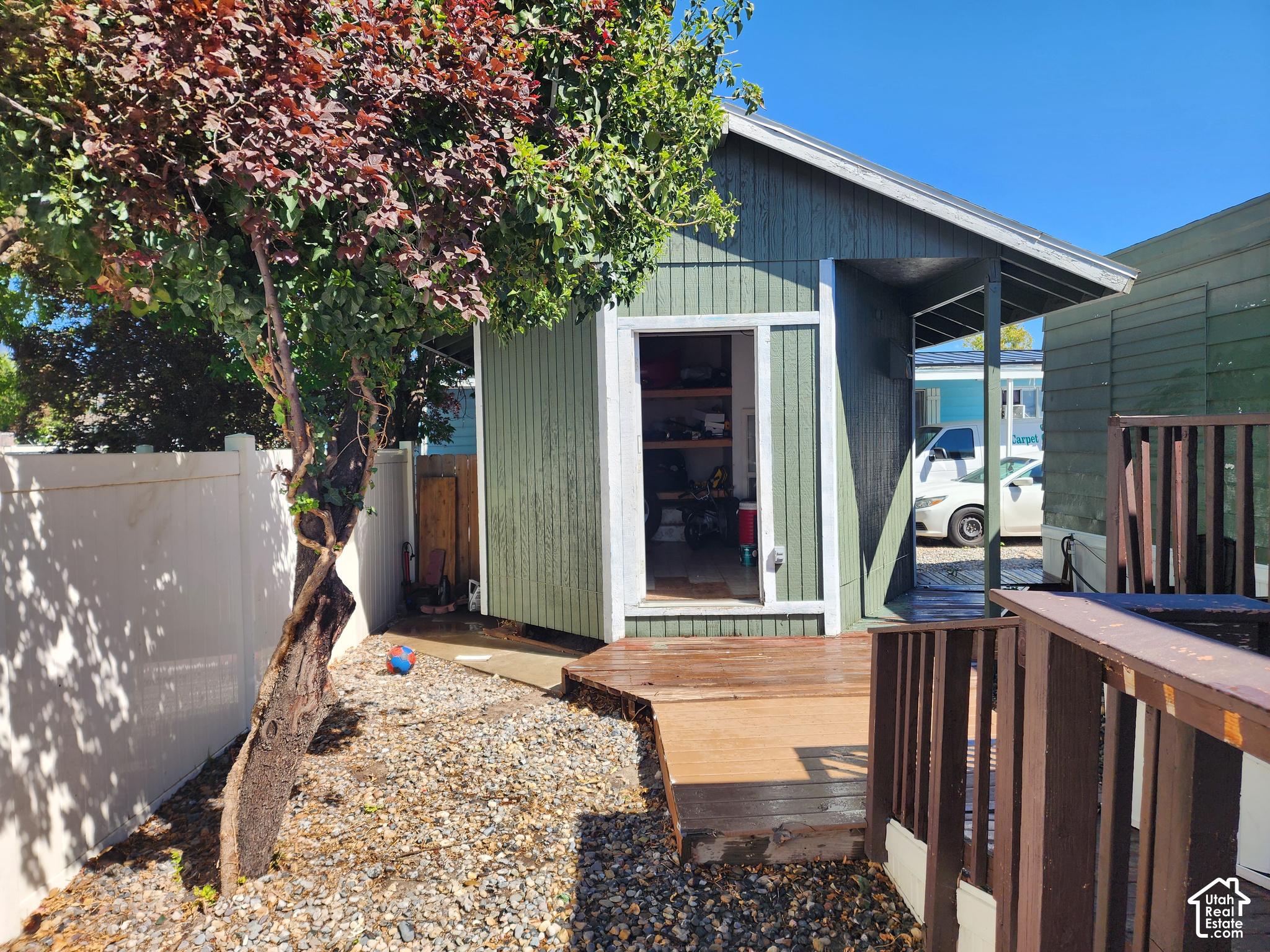 main property photo 15
