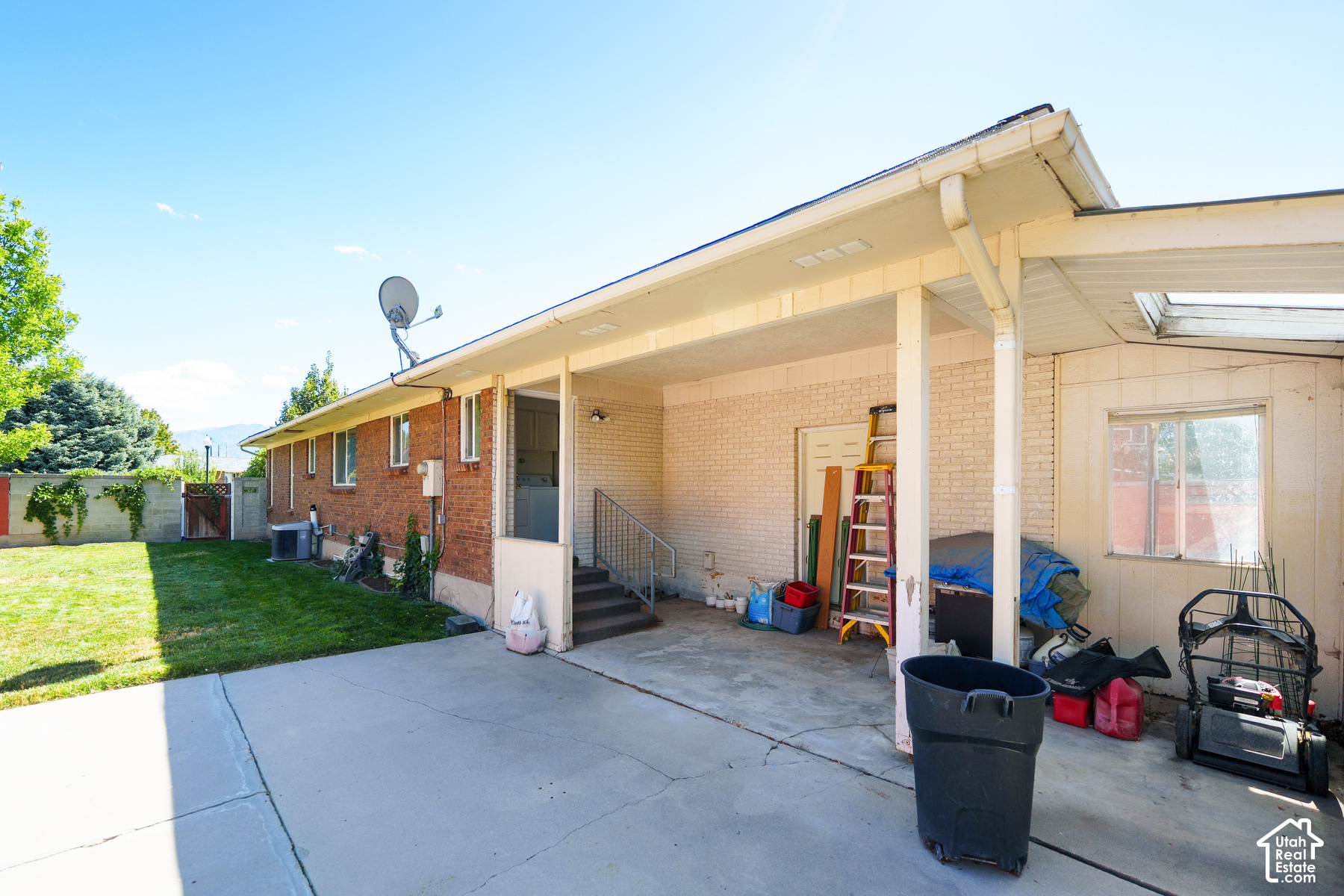 main property photo 31