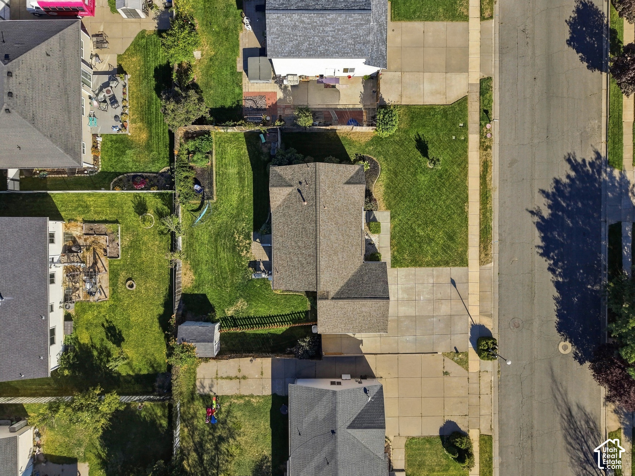 main property photo 33