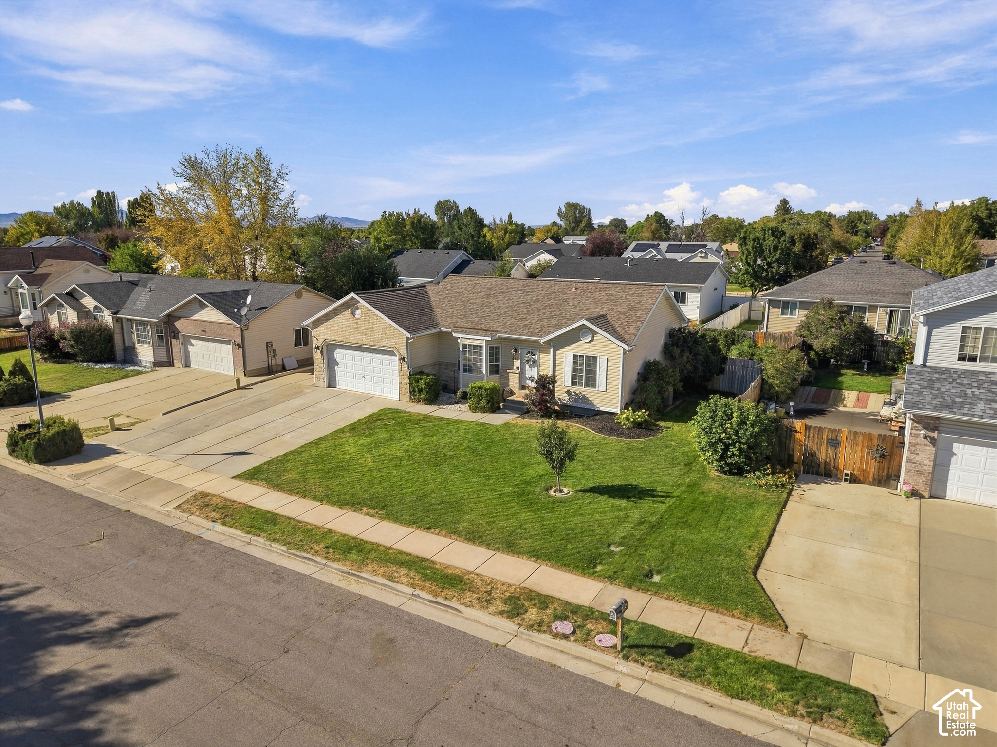 main property photo 40