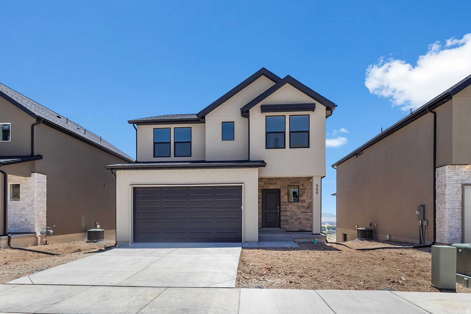 main property photo 0