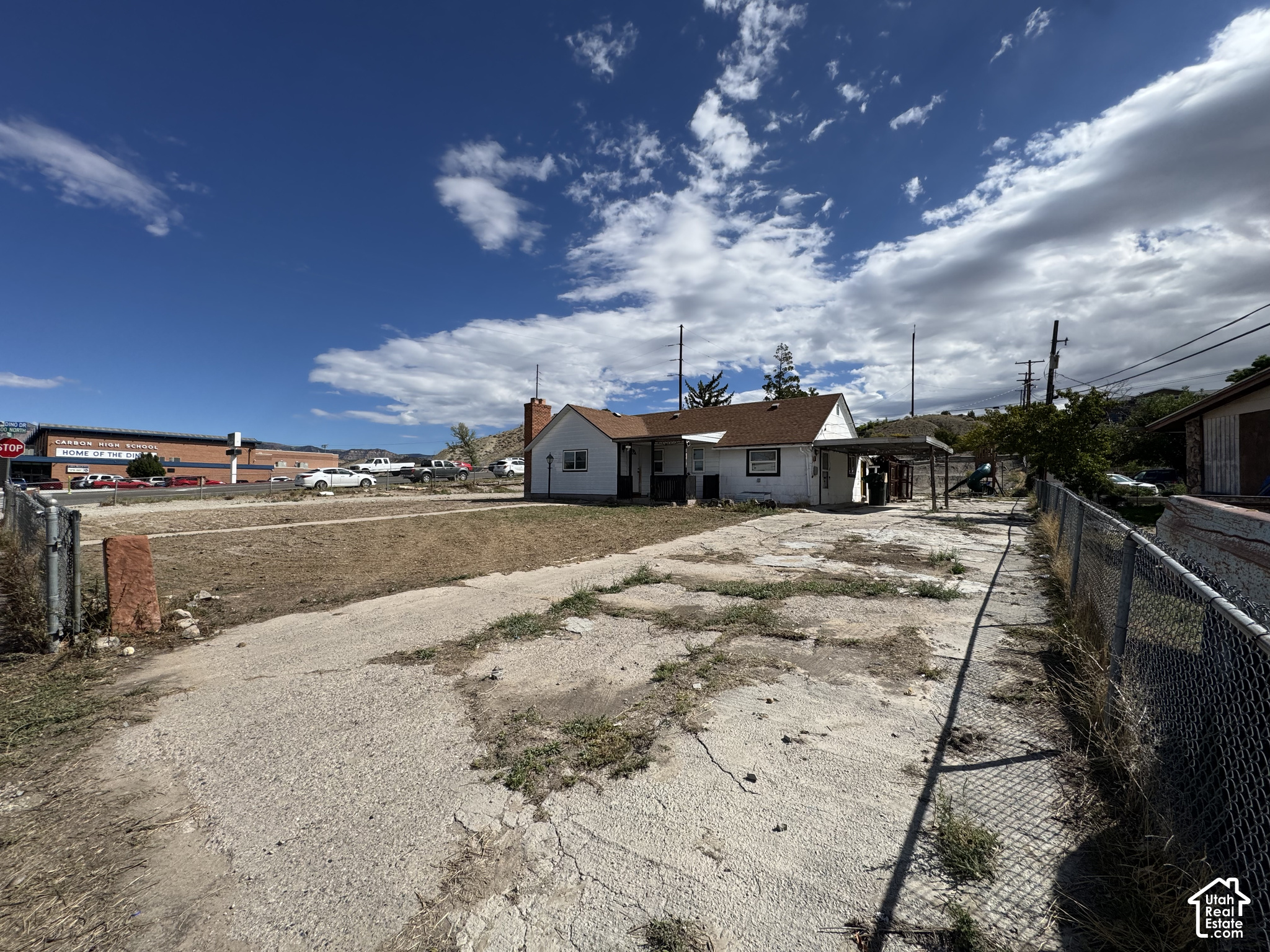 main property photo 23