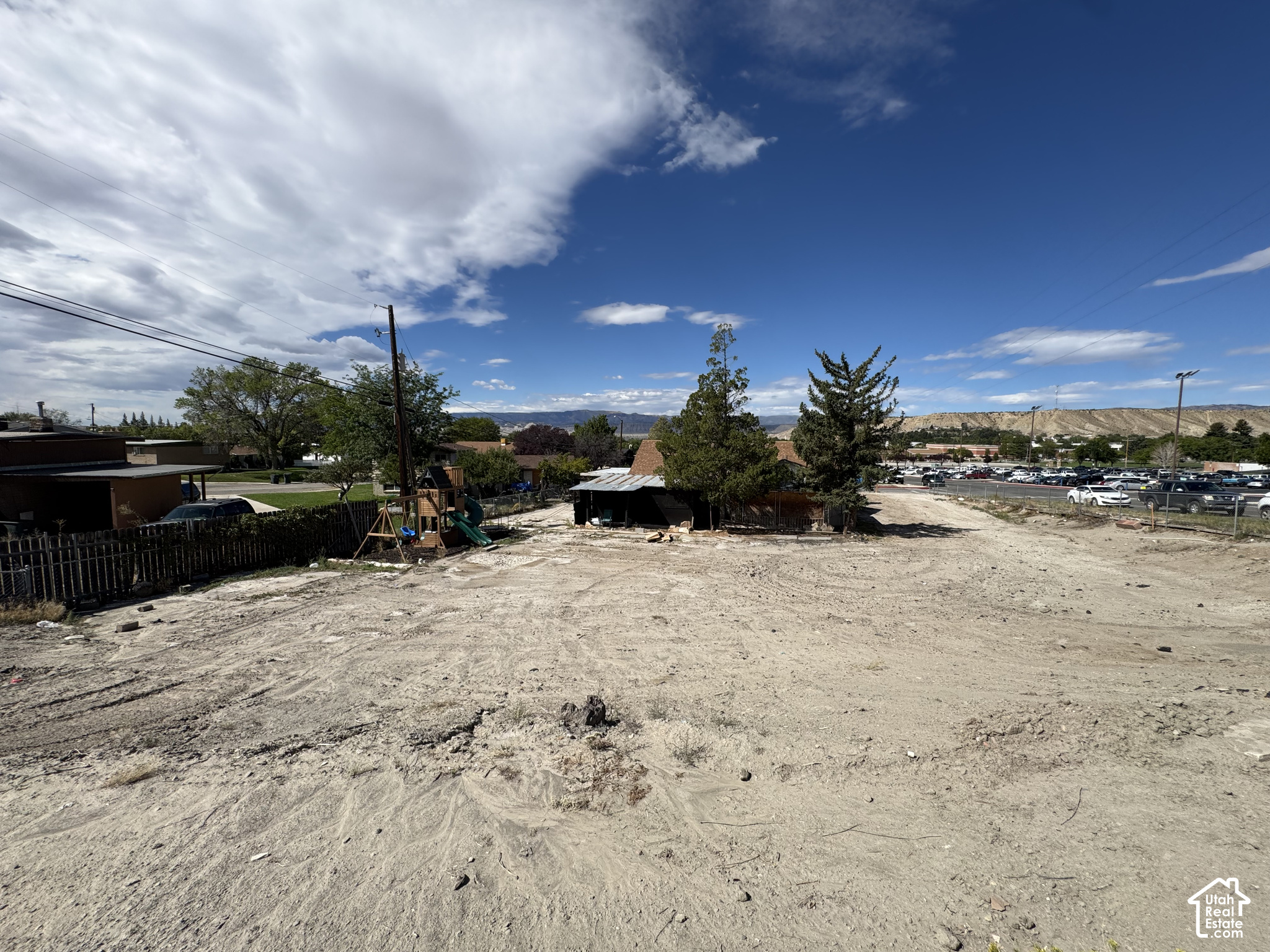 main property photo 31