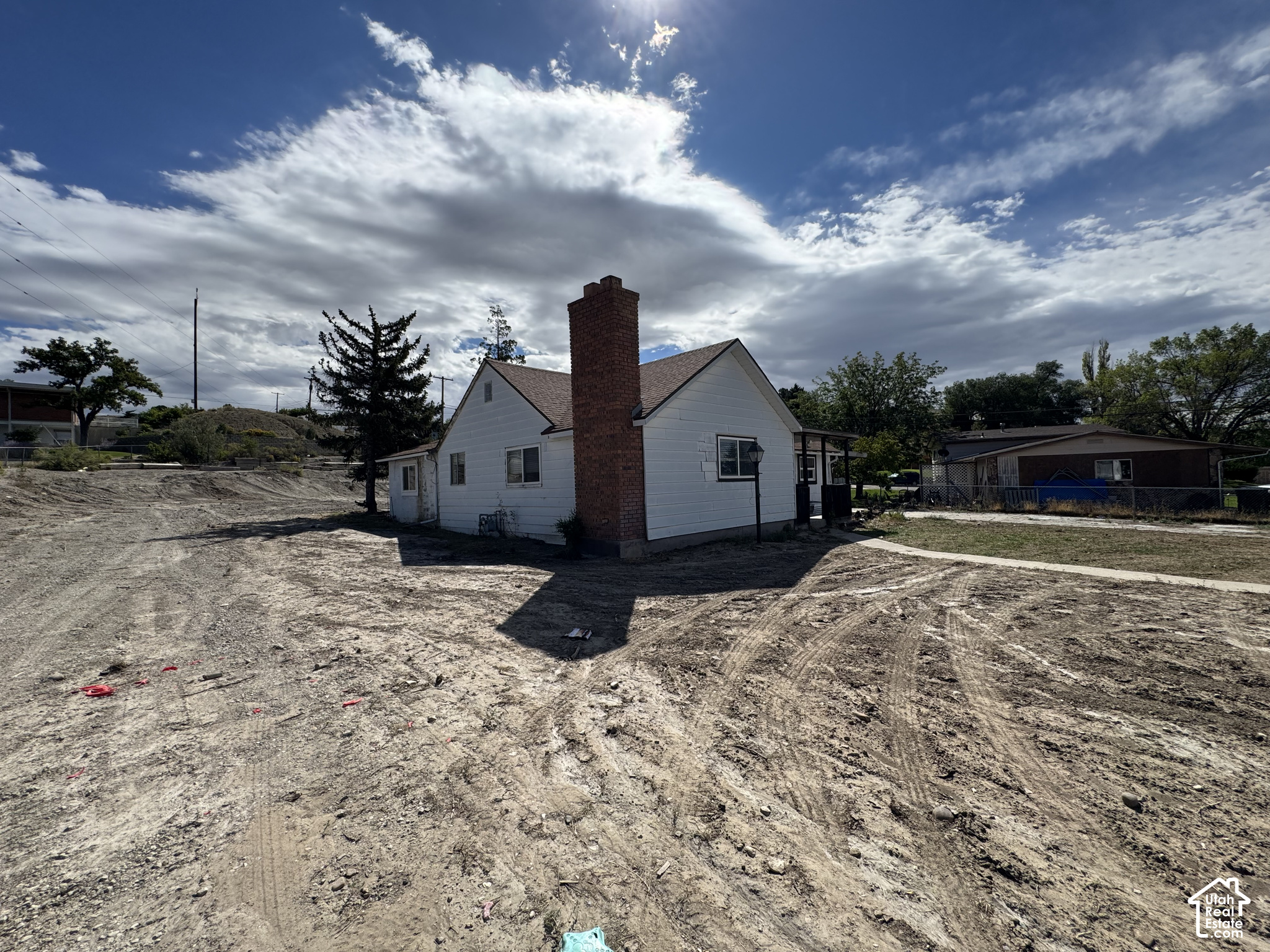 main property photo 34
