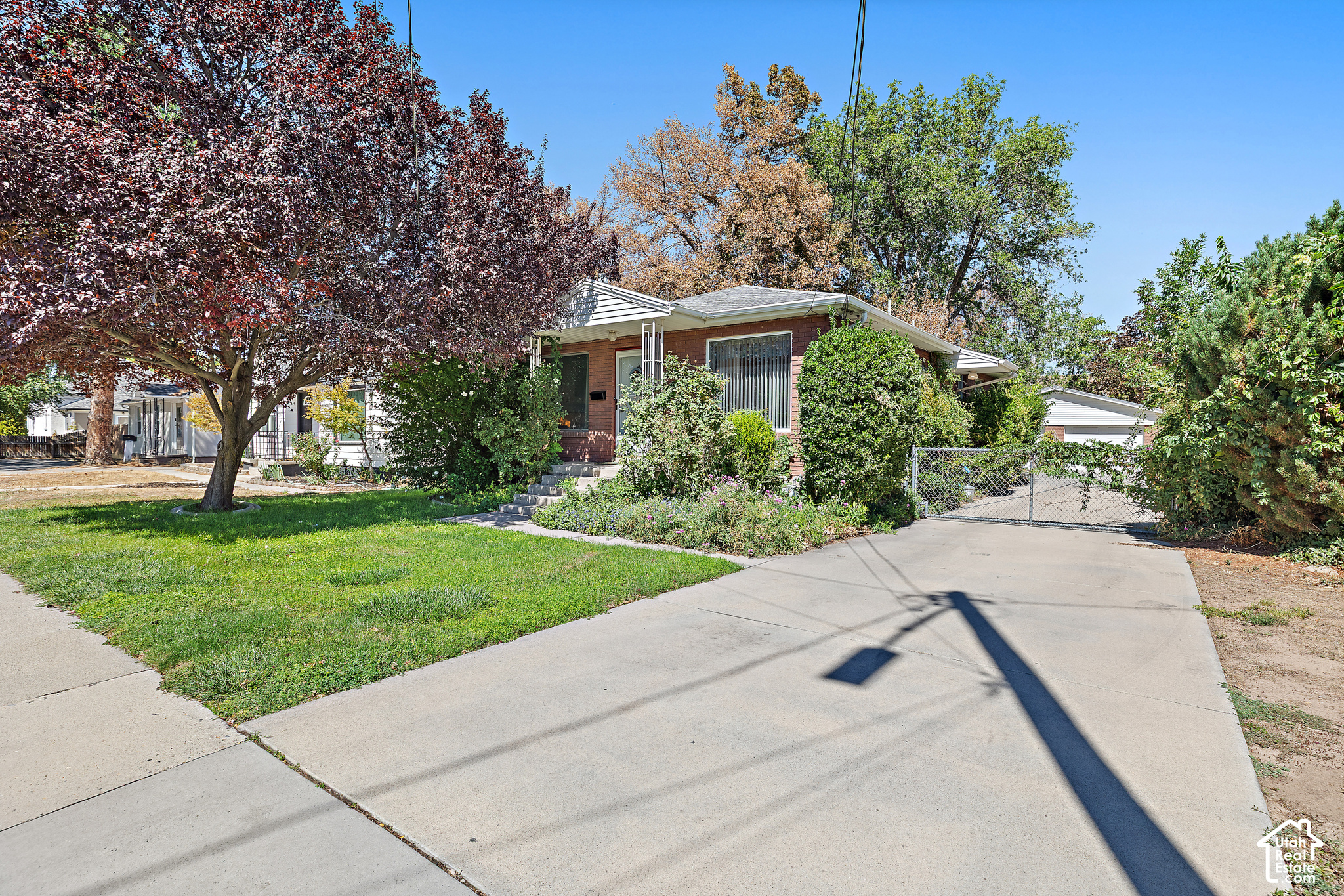 main property photo 2