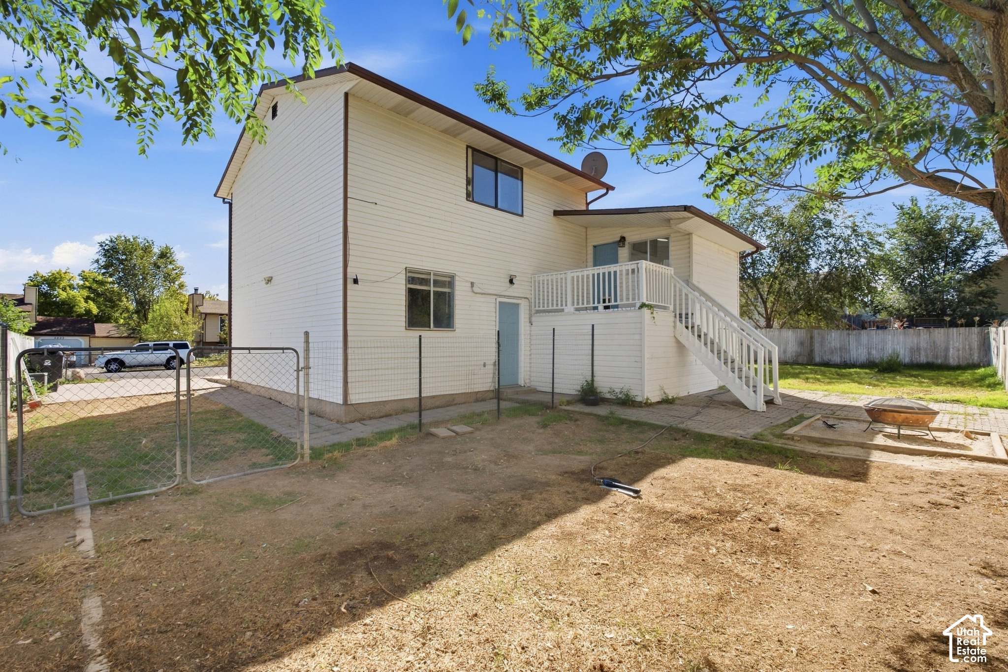 main property photo 33