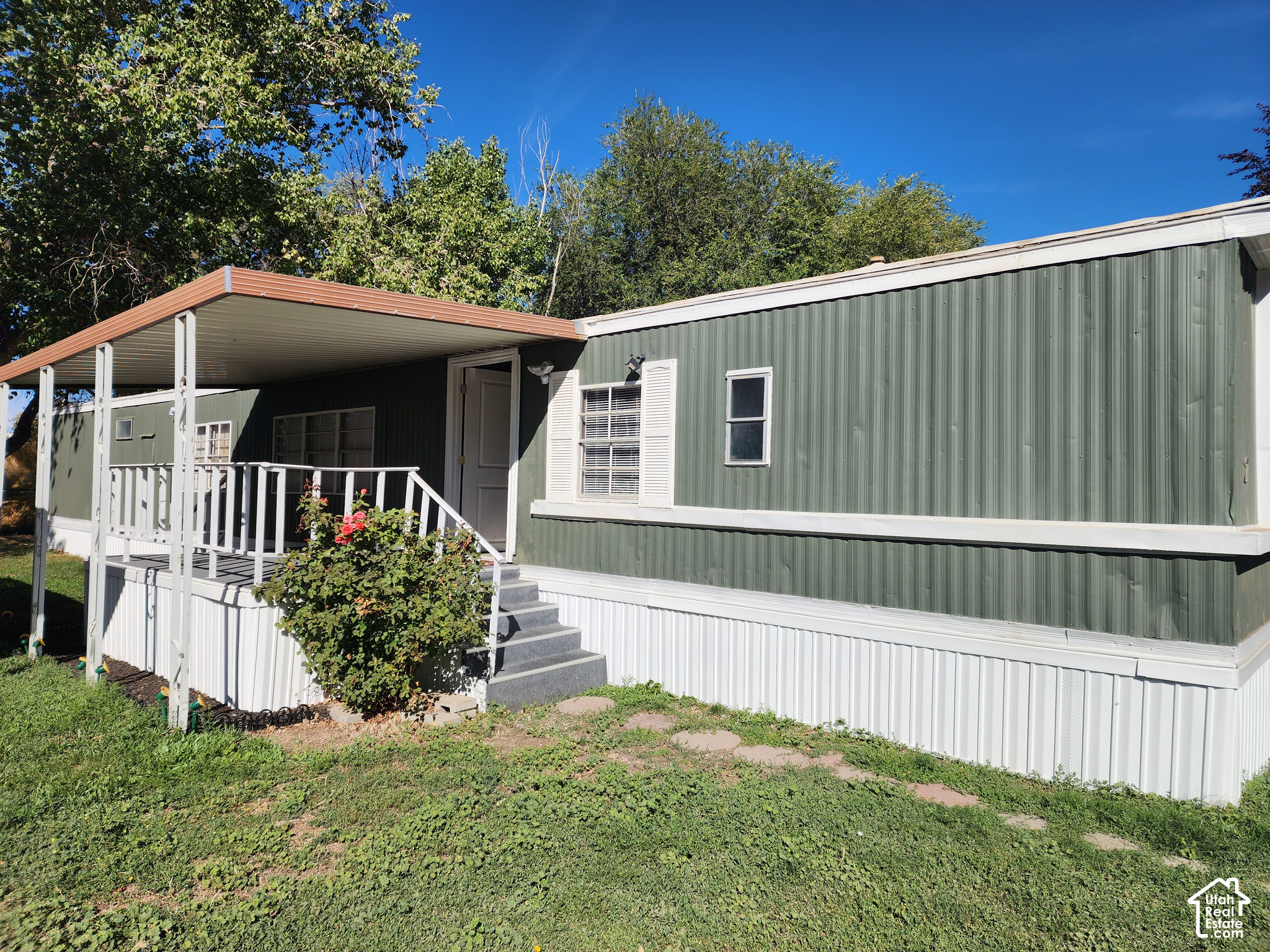 main property photo 15