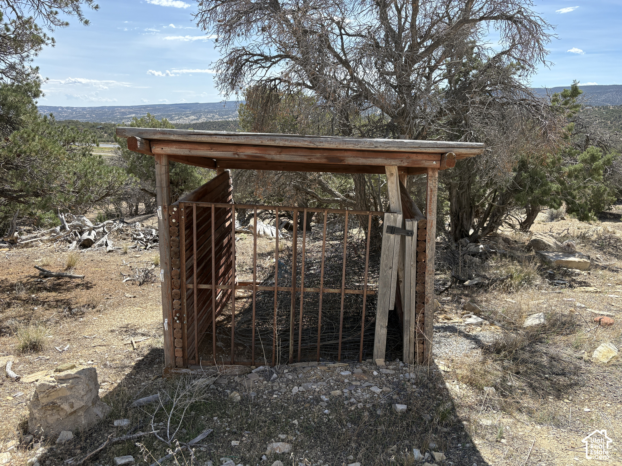 main property photo 29