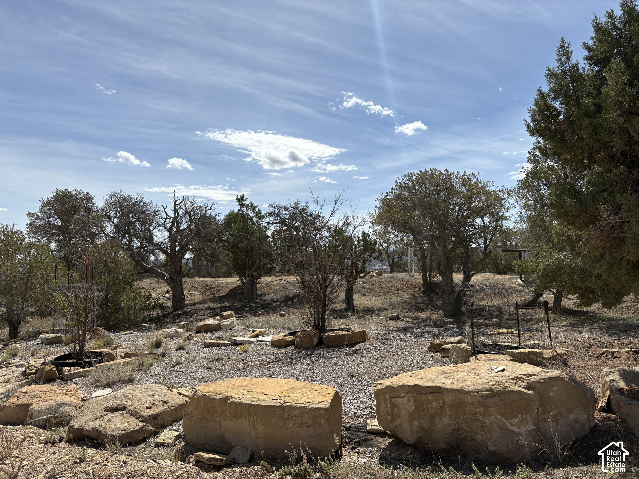 main property photo 50