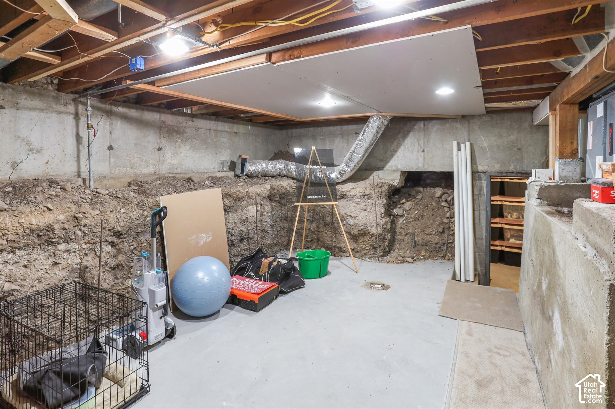 main property photo 37