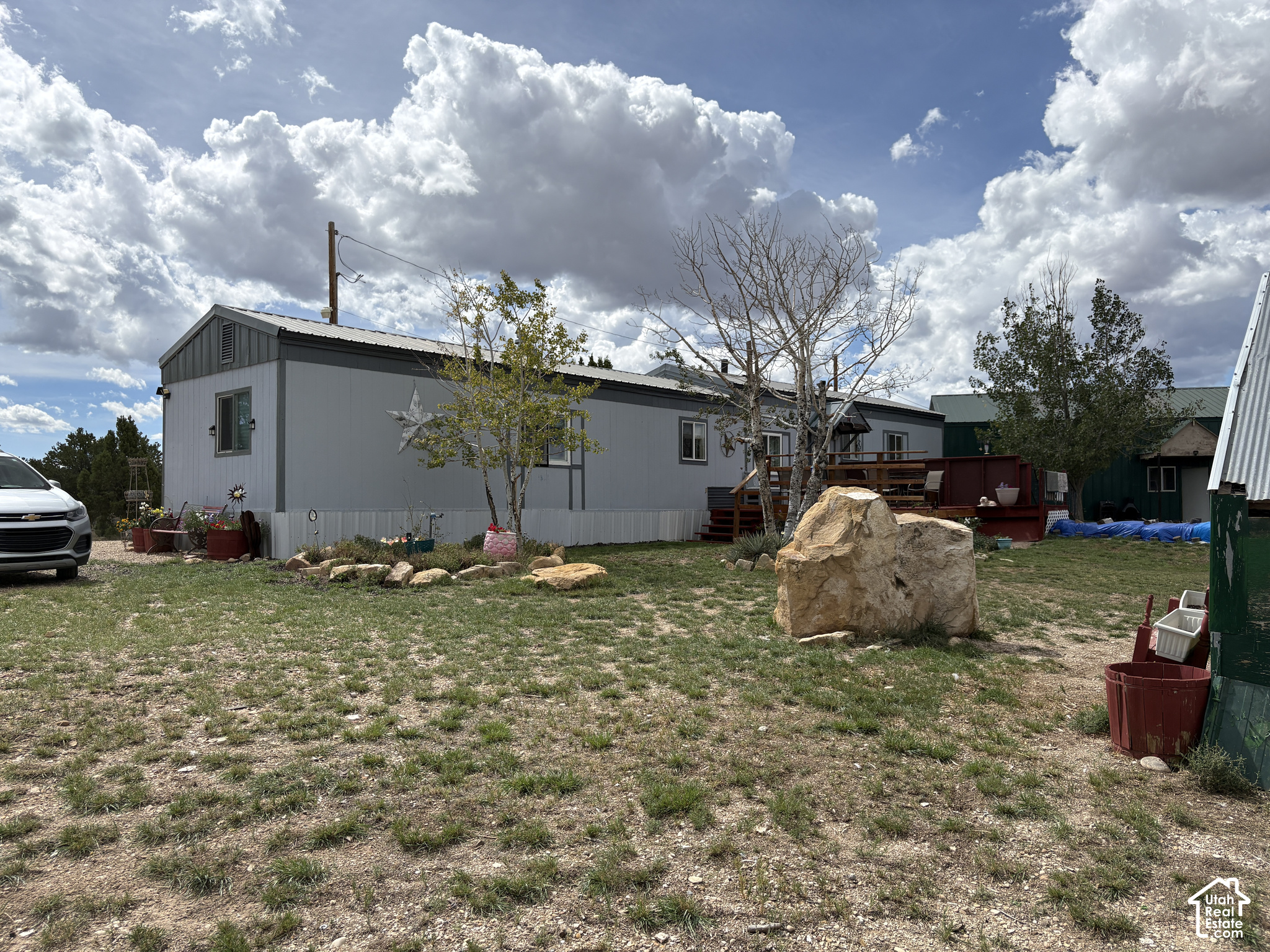 main property photo 37