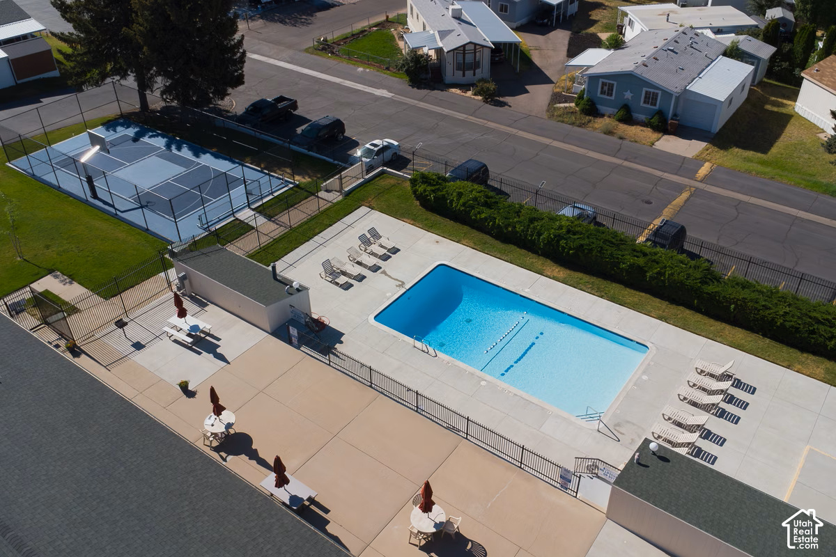 main property photo 19