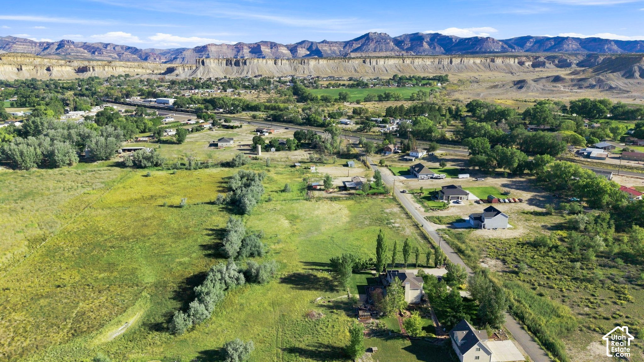 main property photo 14
