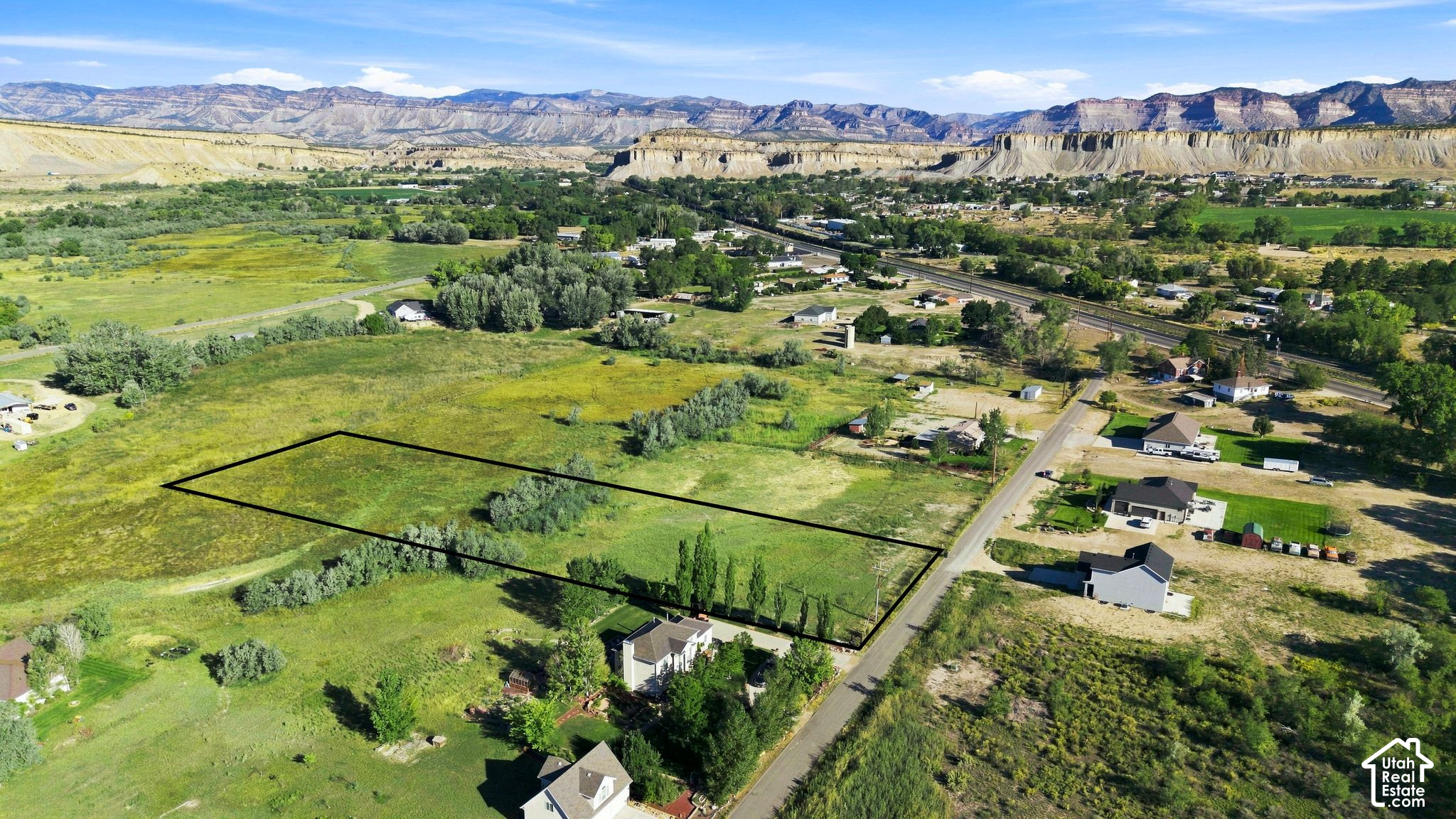 main property photo 18