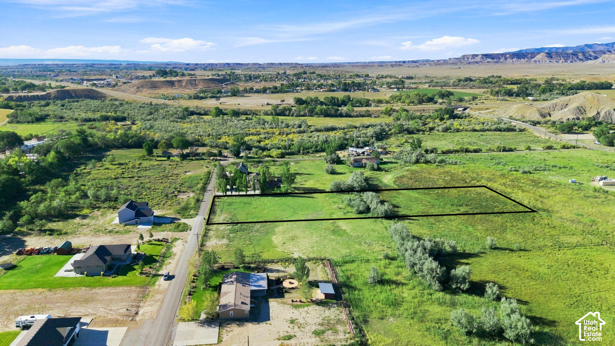 main property photo 3
