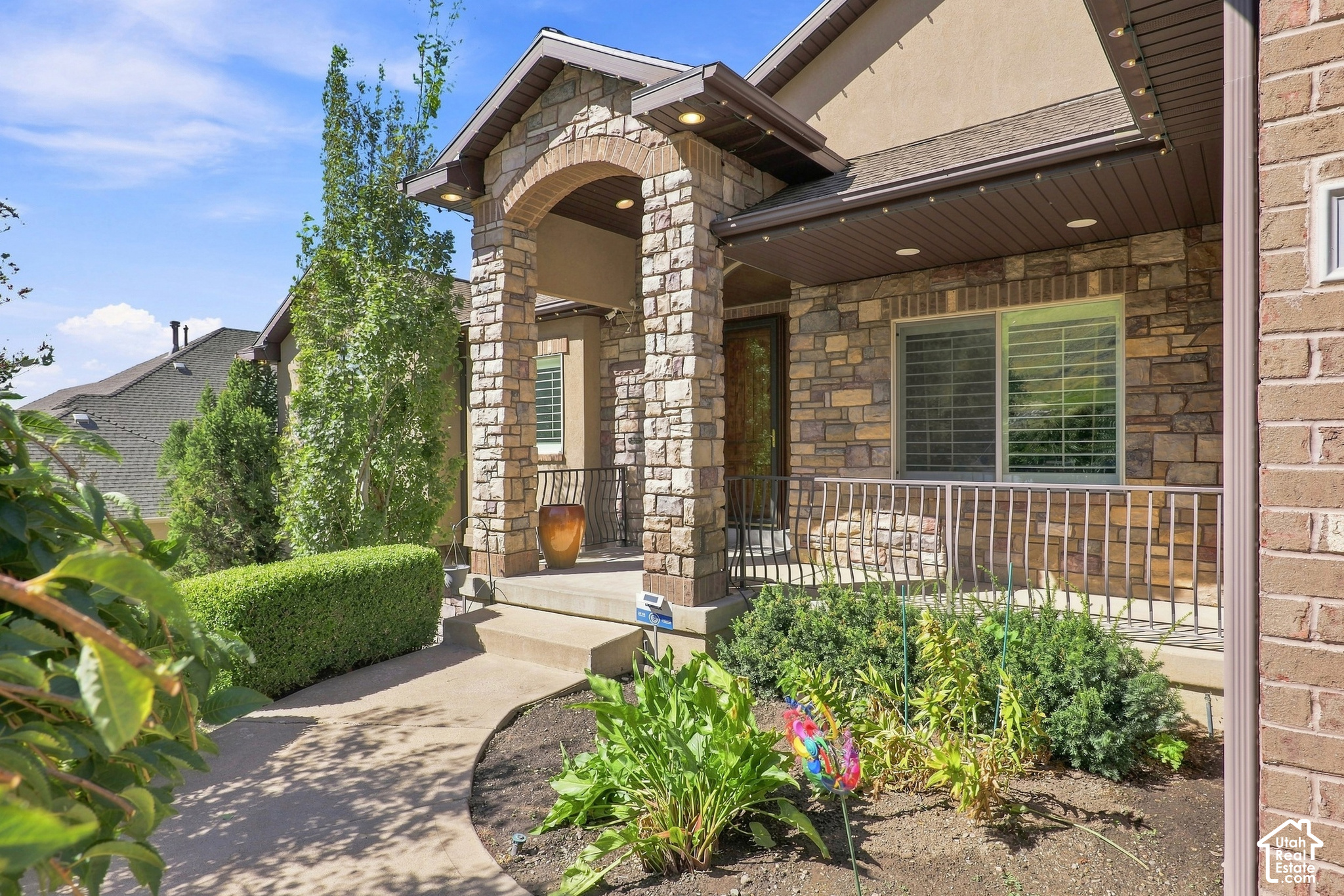 main property photo 12