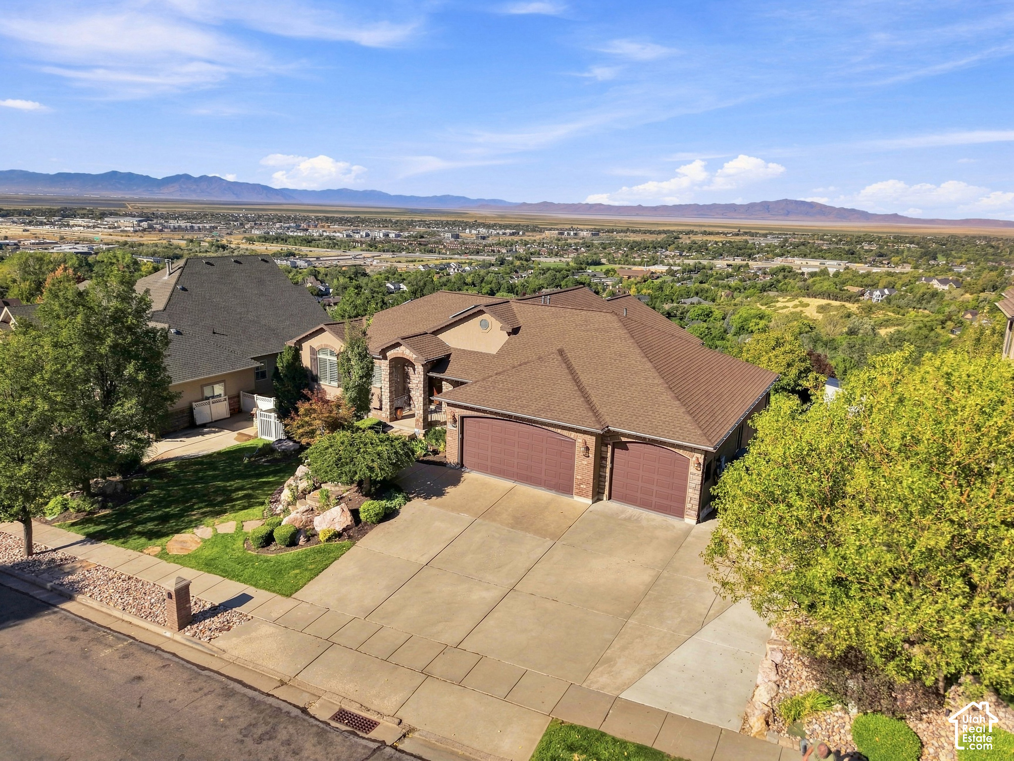main property photo 60