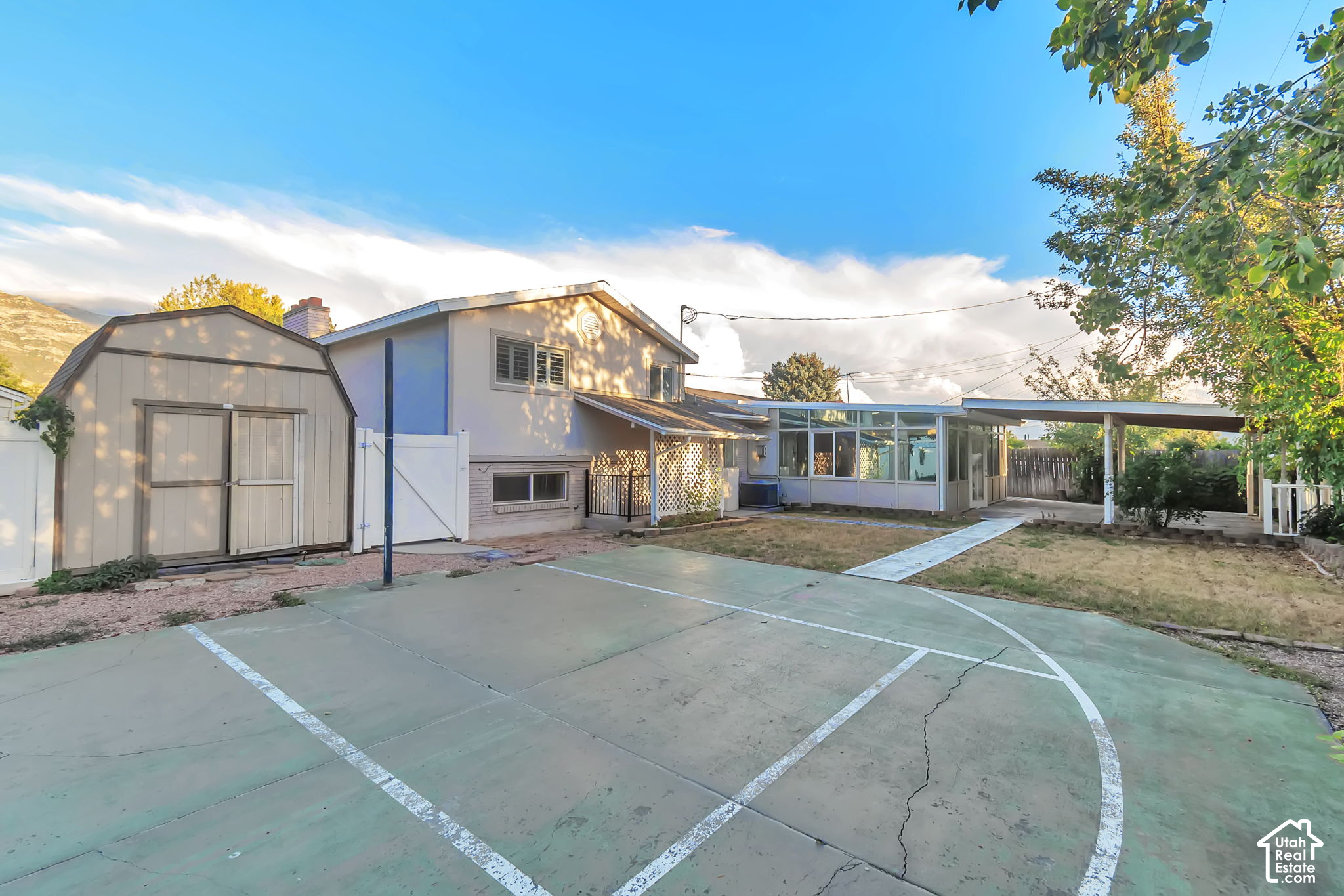 main property photo 37