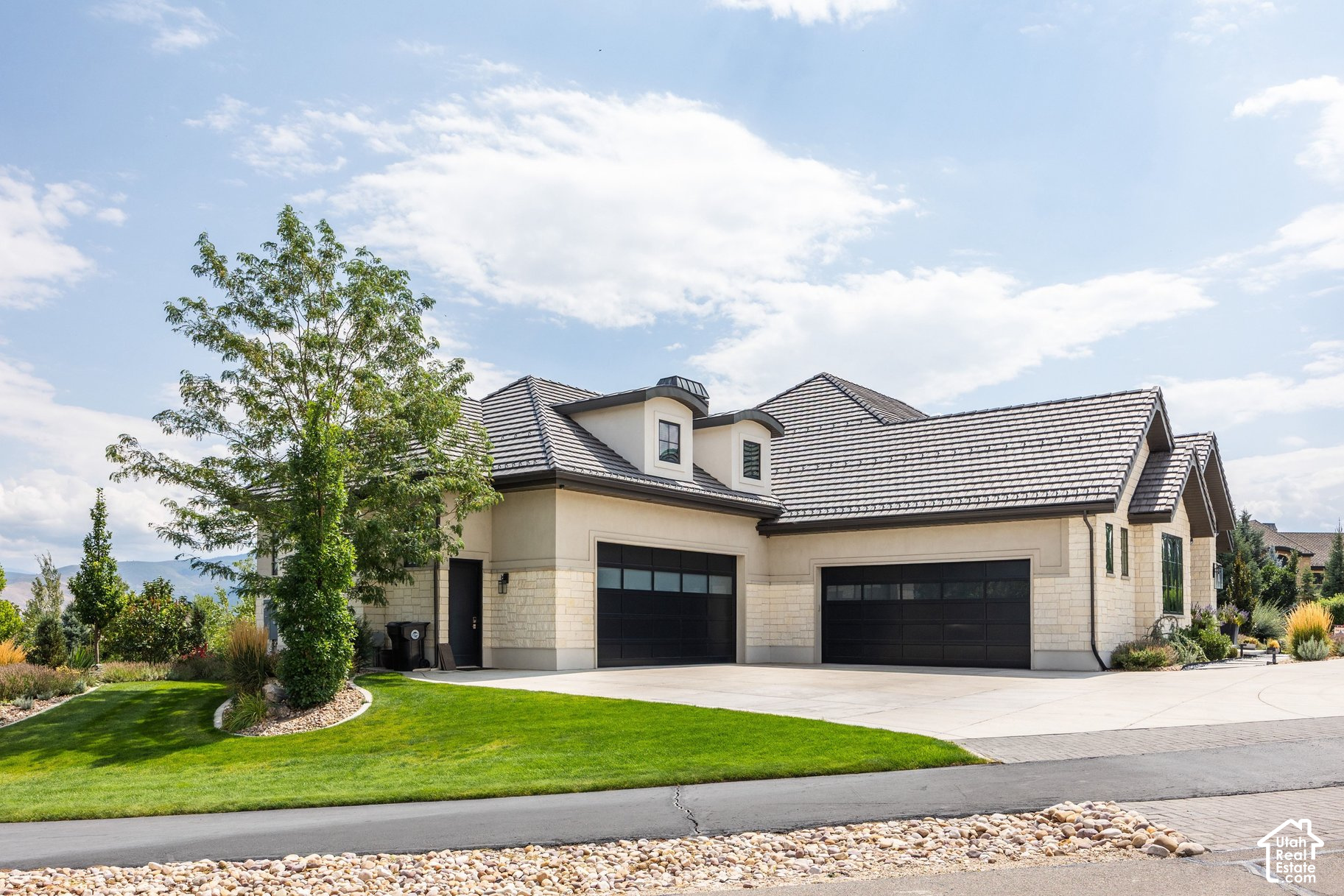 main property photo 58
