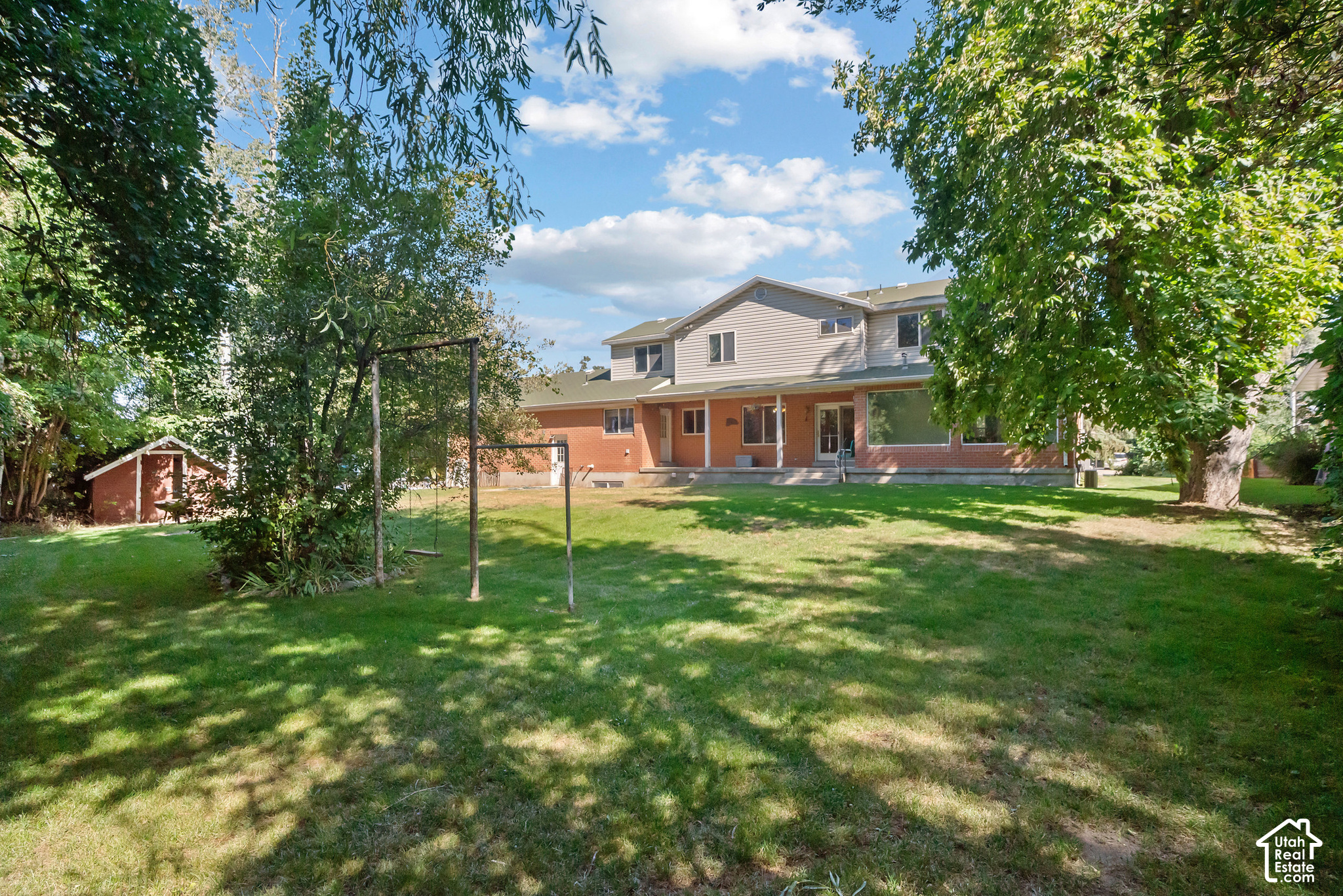 main property photo 25