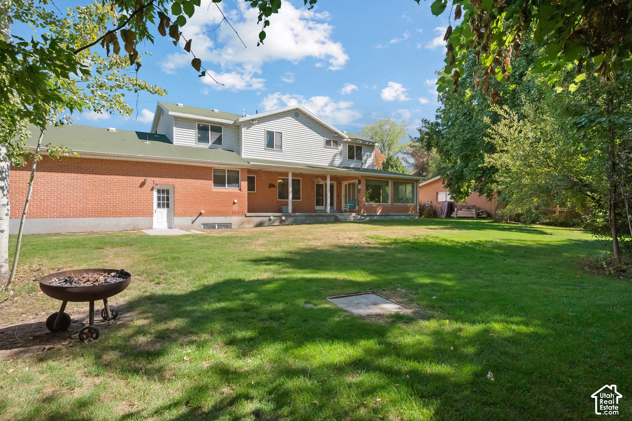 main property photo 32
